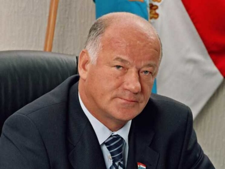 Виктор Сазонов