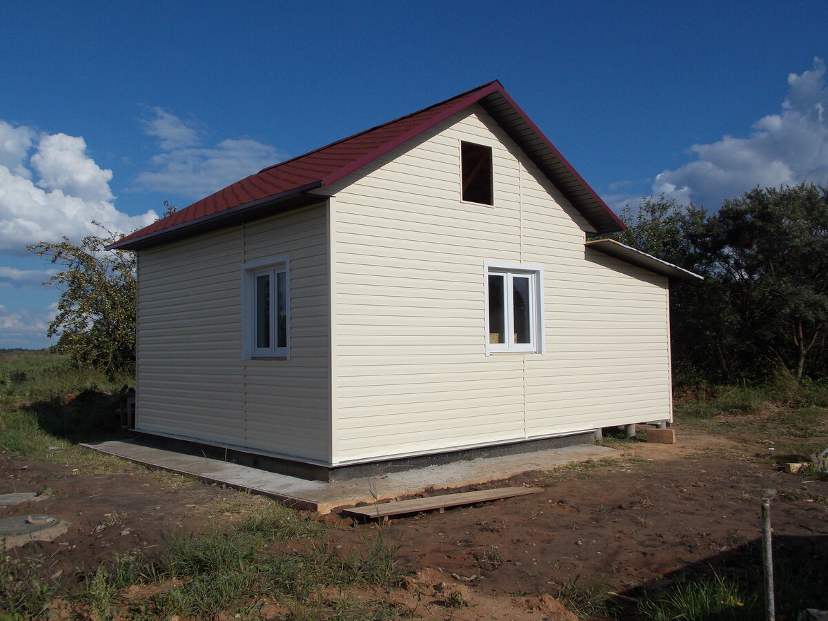 Уже готовая баня. Фото автора