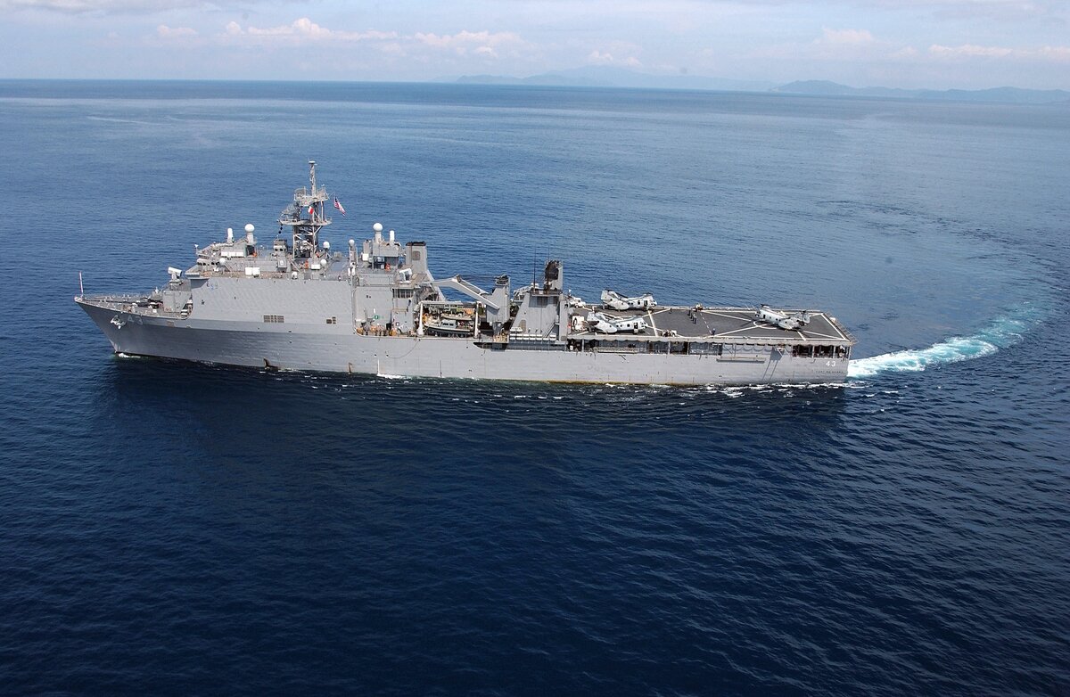 USS Fort McHenr