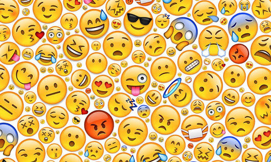   

Обновлено 05.12.2021 
 
 
  
♻️ Смайлы
😀 😃 😄 😁 😆 😅 😂 🤣  😊 😇 🙂  🙃 😉 
😌 😍 🥰 😘 😗 😙 😚 😋 😛  😝 😜 🤪 🤨 
🧐 🤓 😎 🤩 🥳 😏 😒  😞 😔 😟 😕 🙁 ☹️ 
😣 😖 😫 😩 🥺  😢 😭 😤 😠 😡 🤬 🤯 😳 
🥵 🥶 😱  😨 😰 😥 😓 🤗 🤔 🤭 🤫 🤥 😶
 😐  😑 😬 🙄 😯 😦 😧 😮 😲 🥱 😴 🤤  😪 
😵 🤐 🥴 🤢 🤮 🤧 😷 🤒 🤕 🤑  🤠 😈 👿 
👹 👺 🤡 💩 👻 💀 ☠️ 👽  👾 🤖 🎃 
😺 😸 😹 😻 😼 😽 🙀 😿 😾
  
 
 
   
Жесты и Части Тела
👋 🤚 🖐 ✋ 🖖 👌 🤏 ✌️ 🤞 🤟 🤘  🤙 👈 
👉 👆 🖕 👇 ☝️ 👍 👎 ✊ 👊  🤛 🤜 👏 🙌 
👐 🤲 🤝 🙏 ✍️ 💅 🤳  💪 🦾 🦵 🦿 🦶 👂 
🦻 👃 🧠 🦷 🦴  👀 👁 👅 👄 💋 🩸
  
 
 
Люди и Фантазия
👶 🧒 👦 👧 🧑 👱 👨 🧔 👨‍🦰 👨‍🦱 👨‍🦳  👨‍🦲 👩 
👩‍🦰 🧑‍ 👩‍🦱 🧑‍ 👩‍🦳 🧑‍ 👩‍🦲 🧑‍ 👱‍♀️  👱‍♂️ 🧓 👴 👵 
🙍 🙍‍♂️ 🙍‍♀️ 🙎 🙎‍♂️ 🙎‍♀️ 🙅  🙅‍♂️ 🙅‍♀️ 🙆 🙆‍♂️ 🙆‍♀️ 💁
 💁‍♂️ 💁‍♀️ 🙋 🙋‍♂️ 🙋‍♀️  🧏 🧏‍♂️ 🧏‍♀️ 🙇 🙇‍♂️ 🙇‍♀️ 🤦 🤦‍♂️
 🤦‍♀️ 🤷 🤷‍♂️  🤷‍♀️ 🧑‍⚕️ 👨‍⚕️ 👩‍⚕️ 🧑‍🎓 👨‍🎓 👩‍🎓 🧑‍🏫 👨‍🏫 👩‍🏫
 🧑‍⚖️  👨‍⚖️ 👩‍⚖️ 🧑‍🌾 👨‍🌾 👩‍🌾 🧑‍🍳 👨‍🍳 👩‍🍳 🧑‍🔧 👨‍🔧 👩‍🔧  🧑‍🏭 
👨‍🏭 👩‍🏭 🧑‍💼 👨‍💼 👩‍💼 🧑‍🔬 👨‍🔬 👩‍🔬 🧑‍💻 👨‍💻  👩‍💻 🧑‍🎤 👨‍🎤 👩‍🎤
 🧑‍🎨 👨‍🎨 👩‍🎨 🧑‍✈️ 👨‍✈️ 👩‍✈️ 🧑‍🚀  👨‍🚀 👩‍🚀 🧑‍🚒 👨‍🚒 👩‍🚒 👮 👮‍♂️
 👮‍♀️ 🕵 🕵️‍♂️ 🕵️‍♀️  💂 💂‍♂️ 💂‍♀️ 👷 👷‍♂️ 👷‍♀️ 🤴 👸 👳 👳‍♂️
 👳‍♀️  👲 🧕 🤵 👰 🤰 🤱 👼 🎅 🤶 🦸 🦸‍♂️  🦸‍♀️ 
🦹 🦹‍♂️ 🦹‍♀️ 🧙 🧙‍♂️ 🧙‍♀️ 🧚 🧚‍♂️ 🧚‍♀️ 🧛  🧛‍♂️ 🧛‍♀️ 🧜 🧜‍♂️ 🧜‍♀️
 🧝 🧝‍♂️ 🧝‍♀️ 🧞 🧞‍♂️ 🧞‍♀️  🧟 🧟‍♂️ 🧟‍♀️ 💆 💆‍♂️ 💆‍♀️ 💇 💇‍♂️ 💇‍♀️
 🚶 🚶‍♂️  🚶‍♀️ 🧍 🧍‍♂️ 🧍‍♀️ 🧎 🧎‍♂️ 🧎‍♀️ 🧑‍🦯 👨‍🦯 👩‍🦯 🧑‍🦼  👨‍🦼 👩‍🦼 
🧑‍🦽 👨‍🦽 👩‍🦽 🏃 🏃‍♂️ 🏃‍♀️ 💃 🕺 🕴  👯 👯‍♂️ 👯‍♀️ 🧖 🧖‍♂️ 🧖‍♀️ 
🧘 🧑‍🤝‍🧑 👭 👫 👬  💏 👨‍❤️‍💋‍👨 👩‍❤️‍💋‍👩 💑 👨‍❤️‍👨 👩‍❤️‍👩 
👪 👨‍👩‍👦 👨‍👩‍👧 👨‍👩‍👧‍👦 👨‍👩‍👦‍👦  👨‍👩‍👧‍👧 👨‍👨‍👦 👨‍👨‍👧 👨‍👨‍👧‍👦 👨‍👨‍👦‍👦 👨‍👨‍👧‍👧 👩‍👩‍👦 👩‍👩‍👧 👩‍👩‍👧‍👦 👩‍👩‍👦‍👦 👩‍👩‍👧‍👧  
👨‍👦 👨‍👦‍👦 👨‍👧 👨‍👧‍👦 👨‍👧‍👧 👩‍👦 👩‍👦‍👦 👩‍👧 👩‍👧‍👦 👩‍👧‍👧 🗣 👤 👥 👣

  


Одежда и Аксессуары
🧳 🌂 ☂️ 🧵 🧶 👓 🕶 🥽 🥼 🦺 👔  👕 👖 🧣
 🧤 🧥 🧦 👗 👘 🥻 🩱 🩲  🩳 👙 👚 👛 👜 👝
 🎒 👞 👟 🥾 🥿  👠 👡 🩰 👢 👑 👒 🎩 🎓 🧢 
⛑ 💄 💍 💼
 


 
Бледные Эмодзи
👋🏻 🤚🏻 🖐🏻 ✋🏻 🖖🏻 👌🏻 🤏🏻 ✌🏻 🤞🏻 🤟🏻 🤘🏻  🤙🏻 👈🏻 👉🏻
 👆🏻 🖕🏻 👇🏻 ☝🏻 👍🏻 👎🏻 ✊🏻 👊🏻  🤛🏻 🤜🏻 👏🏻 🙌🏻 👐🏻 🤲🏻 
🙏🏻 ✍🏻 💅🏻 🤳🏻 💪🏻  🦵🏻 🦶🏻 👂🏻 🦻🏻 👃🏻 👶🏻 🧒🏻 👦🏻 👧🏻 
🧑🏻 👨🏻  👩🏻 🧑🏻‍ 👨🏻‍🦱 👩🏻‍🦱 🧑🏻‍ 👨🏻‍🦰 👩🏻‍🦰 👱🏻 👱🏻‍♂️ 👱🏻‍♀️ 🧑🏻‍👩🏻‍🦳  
👨🏻‍🦳 🧑🏻‍👨🏻‍🦲 👩🏻‍🦲 🧔🏻 🧓🏻 👴🏻 👵🏻 🙍🏻 🙍🏻‍♂️ 🙍🏻‍♀️  🙎🏻 🙎🏻‍♂️ 🙎🏻‍♀️ 
🙅🏻 🙅🏻‍♂️ 🙅🏻‍♀️ 🙆🏻 🙆🏻‍♂️ 🙆🏻‍♀️ 💁🏻 💁🏻‍♂️  💁🏻‍♀️ 🙋🏻 🙋🏻‍♂️ 🙋🏻‍♀️ 🧏🏻 🧏🏻‍♂️
 🧏🏻‍♀️ 🙇🏻 🙇🏻‍♂️ 🙇🏻‍♀️ 🤦🏻  🤦🏻‍♂️ 🤦🏻‍♀️ 🤷🏻 🤷🏻‍♂️ 🤷🏻‍♀️ 🧑🏻‍⚕️ 👨🏻‍⚕️ 👩🏻‍⚕️ 
🧑🏻‍🎓 👨🏻‍🎓 👩🏻‍🎓  🧑🏻‍🏫 👨🏻‍🏫 👩🏻‍🏫 🧑🏻‍⚖️ 👨🏻‍⚖️ 👩🏻‍⚖️ 🧑🏻‍🌾 👨🏻‍🌾 👩🏻‍🌾 🧑🏻‍🍳 👨🏻‍🍳  👩🏻‍🍳
 🧑🏻‍🔧 👨🏻‍🔧 👩🏻‍🔧 🧑🏻‍🏭 👨🏻‍🏭 👩🏻‍🏭 🧑🏻‍💼 👨🏻‍💼 👩🏻‍💼 🧑🏻‍🔬  👨🏻‍🔬 👩🏻‍🔬 🧑🏻‍💻 👨🏻‍💻 👩🏻‍💻
 🧑🏻‍🎤 👨🏻‍🎤 👩🏻‍🎤 🧑🏻‍🎨 👨🏻‍🎨 👩🏻‍🎨  🧑🏻‍✈️ 👨🏻‍✈️ 👩🏻‍✈️ 🧑🏻‍🚀 👨🏻‍🚀 👩🏻‍🚀 🧑🏻‍🚒 👨🏻‍🚒 👩🏻‍🚒 
👮🏻 👮🏻‍♂️  👮🏻‍♀️ 🕵🏻 🕵🏻‍♂️ 🕵🏻‍♀️ 💂🏻 💂🏻‍♂️ 💂🏻‍♀️ 👷🏻 👷🏻‍♂️ 👷🏻‍♀️ 🤴🏻  👸🏻 
👳🏻 👳🏻‍♂️ 👳🏻‍♀️ 👲🏻 🧕🏻 🤵🏻 👰🏻 🤰🏻 🤱🏻 👼🏻  🎅🏻 🤶🏻 🦸🏻 🦸🏻‍♂️ 🦸🏻‍♀️ 
🦹🏻 🦹🏻‍♂️ 🦹🏻‍♀️ 🧙🏻 🧙🏻‍♂️ 🧙🏻‍♀️  🧚🏻 🧚🏻‍♂️ 🧚🏻‍♀️ 🧛🏻 🧛🏻‍♂️ 🧛🏻‍♀️ 🧜🏻 🧜🏻‍♂️ 🧜🏻‍♀️
 🧝🏻 🧝🏻‍♂️  🧝🏻‍♀️ 💆🏻 💆🏻‍♂️ 💆🏻‍♀️ 💇🏻 💇🏻‍♂️ 💇🏻‍♀️ 🚶🏻 🚶🏻‍♂️ 🚶🏻‍♀️ 🧍🏻  🧍🏻‍♂️ 🧍🏻‍♀️ 
🧎🏻 🧎🏻‍♂️ 🧎🏻‍♀️ 🧑🏻‍🦯 👨🏻‍🦯 👩🏻‍🦯 🧑🏻‍🦼 👨🏻‍🦼 👩🏻‍🦼  🧑🏻‍🦽 👨🏻‍🦽 👩🏻‍🦽 🏃🏻 🏃🏻‍♂️ 🏃🏻‍♀️ 
💃🏻 🕺🏻 🕴🏻 🧖🏻 🧖🏻‍♂️  🧖🏻‍♀️ 🧗🏻 🧗🏻‍♂️ 🧗🏻‍♀️ 🏇🏻 🏂🏻 🏌🏻 🏌🏻‍♂️ 🏌🏻‍♀️ 
🏄🏻 🏄🏻‍♂️  🏄🏻‍♀️ 🚣🏻 🚣🏻‍♂️ 🚣🏻‍♀️ 🏊🏻 🏊🏻‍♂️ 🏊🏻‍♀️ ⛹🏻 ⛹🏻‍♂️ ⛹🏻‍♀️ 🏋🏻  🏋🏻‍♂️ 🏋🏻‍♀️ 
🚴🏻 🚴🏻‍♂️ 🚴🏻‍♀️ 🚵🏻 🚵🏻‍♂️ 🚵🏻‍♀️ 🤸🏻 🤸🏻‍♂️ 🤸🏻‍♀️  🤽🏻 🤽🏻‍♂️ 🤽🏻‍♀️ 🤾🏻 🤾🏻‍♂️ 🤾🏻‍♀️ 
🤹🏻 🤹🏻‍♂️ 🤹🏻‍♀️ 🧘🏻 🧘🏻‍♂️  🧘🏻‍♀️ 🛀🏻 🛌🏻 🧑🏻‍🤝‍🧑🏻 👬🏻 👭🏻 👫🏻


 
Кремово-Белые Эмодзи
👋🏼 🤚🏼 🖐🏼 ✋🏼 🖖🏼 👌🏼 🤏🏼 ✌🏼 🤞🏼 🤟🏼 🤘🏼  🤙🏼 👈🏼 👉🏼 👆🏼
 🖕🏼 👇🏼 ☝🏼 👍🏼 👎🏼 ✊🏼 👊🏼  🤛🏼 🤜🏼 👏🏼 🙌🏼 👐🏼 🤲🏼 🙏🏼 ✍🏼
 💅🏼 🤳🏼 💪🏼  🦵🏼 🦶🏼 👂🏼 🦻🏼 👃🏼 👶🏼 🧒🏼 👦🏼 👧🏼 🧑🏼 👨🏼  👩🏼
 🧑🏼‍ 👨🏼‍🦱 👩🏼‍🦱 🧑🏼‍ 👨🏼‍🦰 👩🏼‍🦰 👱🏼 👱🏼‍♂️ 👱🏼‍♀️ 🧑🏼‍  👨🏼‍🦳 👩🏼‍🦳 🧑🏼‍ 👨🏼‍🦲 👩🏼‍🦲 
🧔🏼 🧓🏼 👴🏼 👵🏼 🙍🏼 🙍🏼‍♂️  🙍🏼‍♀️ 🙎🏼 🙎🏼‍♂️ 🙎🏼‍♀️ 🙅🏼 🙅🏼‍♂️ 🙅🏼‍♀️ 🙆🏼 🙆🏼‍♂️ 🙆🏼‍♀️ 
💁🏼  💁🏼‍♂️ 💁🏼‍♀️ 🙋🏼 🙋🏼‍♂️ 🙋🏼‍♀️ 🧏🏼 🧏🏼‍♂️ 🧏🏼‍♀️ 🙇🏼 🙇🏼‍♂️ 🙇🏼‍♀️  🤦🏼 🤦🏼‍♂️ 🤦🏼‍♀️
 🤷🏼 🤷🏼‍♂️ 🤷🏼‍♀️ 🧑🏼‍⚕️ 👨🏼‍⚕️ 👩🏼‍⚕️ 🧑🏼‍🎓 👨🏼‍🎓  👩🏼‍🎓 🧑🏼‍🏫 👨🏼‍🏫 👩🏼‍🏫 🧑🏼‍⚖️ 👨🏼‍⚖️ 👩🏼‍⚖️ 
🧑🏼‍🌾 👨🏼‍🌾 👩🏼‍🌾 🧑🏼‍🍳  👨🏼‍🍳 👩🏼‍🍳 🧑🏼‍🔧 👨🏼‍🔧 👩🏼‍🔧 🧑🏼‍🏭 👨🏼‍🏭 👩🏼‍🏭 🧑🏼‍💼 👨🏼‍💼 👩🏼‍💼  🧑🏼‍🔬 👨🏼‍🔬 👩🏼‍🔬 🧑🏼‍💻 👨🏼‍💻 👩🏼‍💻 🧑🏼‍🎤 👨🏼‍🎤 👩🏼‍🎤 🧑🏼‍🎨 👨🏼‍🎨  👩🏼‍🎨 🧑🏼‍✈️ 👨🏼‍✈️ 👩🏼‍✈️ 🧑🏼‍🚀 👨🏼‍🚀 👩🏼‍🚀 🧑🏼‍🚒 👨🏼‍🚒 👩🏼‍🚒 👮🏼  👮🏼‍♂️ 👮🏼‍♀️ 🕵🏼 🕵🏼‍♂️ 🕵🏼‍♀️ 💂🏼 💂🏼‍♂️ 💂🏼‍♀️ 👷🏼 👷🏼‍♂️ 👷🏼‍♀️  🤴🏼 👸🏼 👳🏼 👳🏼‍♂️ 👳🏼‍♀️ 👲🏼 🧕🏼 🤵🏼 👰🏼 🤰🏼 🤱🏼  👼🏼 🎅🏼 🤶🏼 🦸🏼 🦸🏼‍♂️ 🦸🏼‍♀️ 🦹🏼 🦹🏼‍♂️ 🦹🏼‍♀️ 🧙🏼 🧙🏼‍♂️  🧙🏼‍♀️ 🧚🏼 🧚🏼‍♂️ 🧚🏼‍♀️ 🧛🏼 🧛🏼‍♂️ 🧛🏼‍♀️ 🧜🏼 🧜🏼‍♂️ 🧜🏼‍♀️ 🧝🏼  🧝🏼‍♂️ 🧝🏼‍♀️ 💆🏼 💆🏼‍♂️ 💆🏼‍♀️ 💇🏼 💇🏼‍♂️ 💇🏼‍♀️ 🚶🏼 🚶🏼‍♂️ 🚶🏼‍♀️  🧍🏼 🧍🏼‍♂️ 🧍🏼‍♀️ 🧎🏼 🧎🏼‍♂️ 🧎🏼‍♀️ 🧑🏼‍🦯 👨🏼‍🦯 👩🏼‍🦯 🧑🏼‍🦼 👨🏼‍🦼  👩🏼‍🦼 🧑🏼‍🦽 👨🏼‍🦽 👩🏼‍🦽 🏃🏼 🏃🏼‍♂️ 🏃🏼‍♀️ 💃🏼 🕺🏼 🕴🏼 🧖🏼  🧖🏼‍♂️ 🧖🏼‍♀️ 🧗🏼 🧗🏼‍♂️ 🧗🏼‍♀️ 🏇🏼 🏂🏼 🏌🏼 🏌🏼‍♂️ 🏌🏼‍♀️ 🏄🏼  🏄🏼‍♂️ 🏄🏼‍♀️ 🚣🏼 🚣🏼‍♂️ 🚣🏼‍♀️ 🏊🏼 🏊🏼‍♂️ 🏊🏼‍♀️ ⛹🏼 ⛹🏼‍♂️ ⛹🏼‍♀️  🏋🏼 🏋🏼‍♂️ 🏋🏼‍♀️ 🚴🏼 🚴🏼‍♂️ 🚴🏼‍♀️ 🚵🏼 🚵🏼‍♂️ 🚵🏼‍♀️ 🤸🏼 🤸🏼‍♂️  🤸🏼‍♀️ 🤽🏼 🤽🏼‍♂️ 🤽🏼‍♀️ 🤾🏼 🤾🏼‍♂️ 🤾🏼‍♀️ 🤹🏼 🤹🏼‍♂️ 🤹🏼‍♀️ 🧘🏼  🧘🏼‍♂️ 🧘🏼‍♀️ 🛀🏼 🛌🏼 🧑🏼‍🤝‍🧑🏼 👬🏼 👭🏼 👫🏼


 
Коричневые Смайлы
👋🏽 🤚🏽 🖐🏽 ✋🏽 🖖🏽 👌🏽 🤏🏽 ✌🏽 🤞🏽 🤟🏽 🤘🏽 🤙🏽  👈🏽 👉🏽 👆🏽 🖕🏽 👇🏽 ☝🏽 👍🏽 👎🏽 ✊🏽 👊🏽 🤛🏽 🤜🏽  👏🏽 🙌🏽 👐🏽 🤲🏽 🙏🏽 ✍🏽 💅🏽 🤳🏽 💪🏽 🦵🏽 🦶🏽 👂🏽  🦻🏽 👃🏽 👶🏽 🧒🏽 👦🏽 👧🏽 🧑🏽 👨🏽 👩🏽 🧑🏽‍ 👨🏽‍🦱 👩🏽‍🦱  🧑🏽‍ 👨🏽‍🦰 👩🏽‍🦰 👱🏽 👱🏽‍♂️ 👱🏽‍♀️ 🧑🏽‍ 👨🏽‍🦳 👩🏽‍🦳 🧑🏽‍ 👨🏽‍🦲 👩🏽‍🦲  🧔🏽 🧓🏽 👴🏽 👵🏽 🙍🏽 🙍🏽‍♂️ 🙍🏽‍♀️ 🙎🏽 🙎🏽‍♂️ 🙎🏽‍♀️ 🙅🏽 🙅🏽‍♂️  🙅🏽‍♀️ 🙆🏽 🙆🏽‍♂️ 🙆🏽‍♀️ 💁🏽 💁🏽‍♂️ 💁🏽‍♀️ 🙋🏽 🙋🏽‍♂️ 🙋🏽‍♀️ 🧏🏽 🧏🏽‍♂️  🧏🏽‍♀️ 🙇🏽 🙇🏽‍♂️ 🙇🏽‍♀️ 🤦🏽 🤦🏽‍♂️ 🤦🏽‍♀️ 🤷🏽 🤷🏽‍♂️ 🤷🏽‍♀️ 🧑🏽‍⚕️ 👨🏽‍⚕️  👩🏽‍⚕️ 🧑🏽‍🎓 👨🏽‍🎓 👩🏽‍🎓 🧑🏽‍🏫 👨🏽‍🏫 👩🏽‍🏫 🧑🏽‍⚖️ 👨🏽‍⚖️ 👩🏽‍⚖️ 🧑🏽‍🌾 👨🏽‍🌾  👩🏽‍🌾 🧑🏽‍🍳 👨🏽‍🍳 👩🏽‍🍳 🧑🏽‍🔧 👨🏽‍🔧 👩🏽‍🔧 🧑🏽‍🏭 👨🏽‍🏭 👩🏽‍🏭 🧑🏽‍💼 👨🏽‍💼  👩🏽‍💼 🧑🏽‍🔬 👨🏽‍🔬 👩🏽‍🔬 🧑🏽‍💻 👨🏽‍💻 👩🏽‍💻 🧑🏽‍🎤 👨🏽‍🎤 👩🏽‍🎤 🧑🏽‍🎨 👨🏽‍🎨  👩🏽‍🎨 🧑🏽‍✈️ 👨🏽‍✈️ 👩🏽‍✈️ 🧑🏽‍🚀 👨🏽‍🚀 👩🏽‍🚀 🧑🏽‍🚒 👨🏽‍🚒 👩🏽‍🚒 👮🏽 👮🏽‍♂️  👮🏽‍♀️ 🕵🏽 🕵🏽‍♂️ 🕵🏽‍♀️ 💂🏽 💂🏽‍♂️ 💂🏽‍♀️ 👷🏽 👷🏽‍♂️ 👷🏽‍♀️ 🤴🏽 👸🏽  👳🏽 👳🏽‍♂️ 👳🏽‍♀️ 👲🏽 🧕🏽 🤵🏽 👰🏽 🤰🏽 🤱🏽 👼🏽 🎅🏽 🤶🏽  🦸🏽 🦸🏽‍♂️ 🦸🏽‍♀️ 🦹🏽 🦹🏽‍♂️ 🦹🏽‍♀️ 🧙🏽 🧙🏽‍♂️ 🧙🏽‍♀️ 🧚🏽 🧚🏽‍♂️ 🧚🏽‍♀️  🧛🏽 🧛🏽‍♂️ 🧛🏽‍♀️ 🧜🏽 🧜🏽‍♂️ 🧜🏽‍♀️ 🧝🏽 🧝🏽‍♂️ 🧝🏽‍♀️ 💆🏽 💆🏽‍♂️ 💆🏽‍♀️  💇🏽 💇🏽‍♂️ 💇🏽‍♀️ 🚶🏽 🚶🏽‍♂️ 🚶🏽‍♀️ 🧍🏽 🧍🏽‍♂️ 🧍🏽‍♀️ 🧎🏽 🧎🏽‍♂️ 🧎🏽‍♀️  🧑🏽‍🦯 👨🏽‍🦯 👩🏽‍🦯 🧑🏽‍🦼 👨🏽‍🦼 👩🏽‍🦼 🧑🏽‍🦽 👨🏽‍🦽 👩🏽‍🦽 🏃🏽 🏃🏽‍♂️ 🏃🏽‍♀️  💃🏽 🕺🏽 🕴🏽 🧖🏽 🧖🏽‍♂️ 🧖🏽‍♀️ 🧗🏽 🧗🏽‍♂️ 🧗🏽‍♀️ 🏇🏽 🏂🏽 🏌🏽  🏌🏽‍♂️ 🏌🏽‍♀️ 🏄🏽 🏄🏽‍♂️ 🏄🏽‍♀️ 🚣🏽 🚣🏽‍♂️ 🚣🏽‍♀️ 🏊🏽 🏊🏽‍♂️ 🏊🏽‍♀️ ⛹🏽  ⛹🏽‍♂️ ⛹🏽‍♀️ 🏋🏽 🏋🏽‍♂️ 🏋🏽‍♀️ 🚴🏽 🚴🏽‍♂️ 🚴🏽‍♀️ 🚵🏽 🚵🏽‍♂️ 🚵🏽‍♀️ 🤸🏽  🤸🏽‍♂️ 🤸🏽‍♀️ 🤽🏽 🤽🏽‍♂️ 🤽🏽‍♀️ 🤾🏽 🤾🏽‍♂️ 🤾🏽‍♀️ 🤹🏽 🤹🏽‍♂️ 🤹🏽‍♀️ 🧘🏽  🧘🏽‍♂️ 🧘🏽‍♀️ 🛀🏽 🛌🏽 🧑🏽‍🤝‍🧑🏽 👬🏽 👭🏽 👫🏽

 

Темно-Коричневые Эмодзи
👋🏾 🤚🏾 🖐🏾 ✋🏾 🖖🏾 👌🏾 🤏🏾 ✌🏾 🤞🏾 🤟🏾 🤘🏾 🤙🏾  👈🏾 👉🏾 👆🏾 🖕🏾 👇🏾 ☝🏾 👍🏾 👎🏾 ✊🏾 👊🏾 🤛🏾 🤜🏾  👏🏾 🙌🏾 👐🏾 🤲🏾 🙏🏾 ✍🏾 💅🏾 🤳🏾 💪🏾 🦵🏾 🦶🏾 👂🏾  🦻🏾 👃🏾 👶🏾 🧒🏾 👦🏾 👧🏾 🧑🏾 👨🏾 👩🏾 🧑🏾‍ 👨🏾‍🦱 👩🏾‍🦱  🧑🏾‍ 👨🏾‍🦰 👩🏾‍🦰 👱🏾 👱🏾‍♂️ 👱🏾‍♀️ 🧑🏾‍ 👨🏾‍🦳 👩🏾‍🦳 🧑🏾‍ 👨🏾‍🦲 👩🏾‍🦲  🧔🏾 🧓🏾 👴🏾 👵🏾 🙍🏾 🙍🏾‍♂️ 🙍🏾‍♀️ 🙎🏾 🙎🏾‍♂️ 🙎🏾‍♀️ 🙅🏾 🙅🏾‍♂️  🙅🏾‍♀️ 🙆🏾 🙆🏾‍♂️ 🙆🏾‍♀️ 💁🏾 💁🏾‍♂️ 💁🏾‍♀️ 🙋🏾 🙋🏾‍♂️ 🙋🏾‍♀️ 🧏🏾 🧏🏾‍♂️  🧏🏾‍♀️ 🙇🏾 🙇🏾‍♂️ 🙇🏾‍♀️ 🤦🏾 🤦🏾‍♂️ 🤦🏾‍♀️ 🤷🏾 🤷🏾‍♂️ 🤷🏾‍♀️ 🧑🏾‍⚕️ 👨🏾‍⚕️  👩🏾‍⚕️ 🧑🏾‍🎓 👨🏾‍🎓 👩🏾‍🎓 🧑🏾‍🏫 👨🏾‍🏫 👩🏾‍🏫 🧑🏾‍⚖️ 👨🏾‍⚖️ 👩🏾‍⚖️ 🧑🏾‍🌾 👨🏾‍🌾  👩🏾‍🌾 🧑🏾‍🍳 👨🏾‍🍳 👩🏾‍🍳 🧑🏾‍🔧 👨🏾‍🔧 👩🏾‍🔧 🧑🏾‍🏭 👨🏾‍🏭 👩🏾‍🏭 🧑🏾‍💼 👨🏾‍💼  👩🏾‍💼 🧑🏾‍🔬 👨🏾‍🔬 👩🏾‍🔬 🧑🏾‍💻 👨🏾‍💻 👩🏾‍💻 🧑🏾‍🎤 👨🏾‍🎤 👩🏾‍🎤 🧑🏾‍🎨 👨🏾‍🎨  👩🏾‍🎨 🧑🏾‍✈️ 👨🏾‍✈️ 👩🏾‍✈️ 🧑🏾‍🚀 👨🏾‍🚀 👩🏾‍🚀 🧑🏾‍🚒 👨🏾‍🚒 👩🏾‍🚒 👮🏾 👮🏾‍♂️  👮🏾‍♀️ 🕵🏾 🕵🏾‍♂️ 🕵🏾‍♀️ 💂🏾 💂🏾‍♂️ 💂🏾‍♀️ 👷🏾 👷🏾‍♂️ 👷🏾‍♀️ 🤴🏾 👸🏾  👳🏾 👳🏾‍♂️ 👳🏾‍♀️ 👲🏾 🧕🏾 🤵🏾 👰🏾 🤰🏾 🤱🏾 👼🏾 🎅🏾 🤶🏾  🦸🏾 🦸🏾‍♂️ 🦸🏾‍♀️ 🦹🏾 🦹🏾‍♂️ 🦹🏾‍♀️ 🧙🏾 🧙🏾‍♂️ 🧙🏾‍♀️ 🧚🏾 🧚🏾‍♂️ 🧚🏾‍♀️  🧛🏾 🧛🏾‍♂️ 🧛🏾‍♀️ 🧜🏾 🧜🏾‍♂️ 🧜🏾‍♀️ 🧝🏾 🧝🏾‍♂️ 🧝🏾‍♀️ 💆🏾 💆🏾‍♂️ 💆🏾‍♀️  💇🏾 💇🏾‍♂️ 💇🏾‍♀️ 🚶🏾 🚶🏾‍♂️ 🚶🏾‍♀️ 🧍🏾 🧍🏾‍♂️ 🧍🏾‍♀️ 🧎🏾 🧎🏾‍♂️ 🧎🏾‍♀️  🧑🏾‍🦯 👨🏾‍🦯 👩🏾‍🦯 🧑🏾‍🦼 👨🏾‍🦼 👩🏾‍🦼 🧑🏾‍🦽 👨🏾‍🦽 👩🏾‍🦽 🏃🏾 🏃🏾‍♂️ 🏃🏾‍♀️  💃🏾 🕺🏾 🕴🏾 🧖🏾 🧖🏾‍♂️ 🧖🏾‍♀️ 🧗🏾 🧗🏾‍♂️ 🧗🏾‍♀️ 🏇🏾 🏂🏾 🏌🏾  🏌🏾‍♂️ 🏌🏾‍♀️ 🏄🏾 🏄🏾‍♂️ 🏄🏾‍♀️ 🚣🏾 🚣🏾‍♂️ 🚣🏾‍♀️ 🏊🏾 🏊🏾‍♂️ 🏊🏾‍♀️ ⛹🏾  ⛹🏾‍♂️ ⛹🏾‍♀️ 🏋🏾 🏋🏾‍♂️ 🏋🏾‍♀️ 🚴🏾 🚴🏾‍♂️ 🚴🏾‍♀️ 🚵🏾 🚵🏾‍♂️ 🚵🏾‍♀️ 🤸🏾  🤸🏾‍♂️ 🤸🏾‍♀️ 🤽🏾 🤽🏾‍♂️ 🤽🏾‍♀️ 🤾🏾 🤾🏾‍♂️ 🤾🏾‍♀️ 🤹🏾 🤹🏾‍♂️ 🤹🏾‍♀️ 🧘🏾  🧘🏾‍♂️ 🧘🏾‍♀️ 🛀🏾 🛌🏾 🧑🏾‍🤝‍🧑🏾 👬🏾 👭🏾 👫🏾

 

Черные Смайлы
👋🏿 🤚🏿 🖐🏿 ✋🏿 🖖🏿 👌🏿 🤏🏿 ✌🏿 🤞🏿 🤟🏿 🤘🏿 🤙🏿  👈🏿 👉🏿 👆🏿 🖕🏿 👇🏿 ☝🏿 👍🏿 👎🏿 ✊🏿 👊🏿 🤛🏿 🤜🏿  👏🏿 🙌🏿 👐🏿 🤲🏿 🙏🏿 ✍🏿 💅🏿 🤳🏿 💪🏿 🦵🏿 🦶🏿 👂🏿  🦻🏿 👃🏿 👶🏿 🧒🏿 👦🏿 👧🏿 🧑🏿 👨🏿 👩🏿 🧑🏿‍ 👨🏿‍🦱 👩🏿‍🦱  🧑🏿‍ 👨🏿‍🦰 👩🏿‍🦰 👱🏿 👱🏿‍♂️ 👱🏿‍♀️ 🧑🏿‍ 👨🏿‍🦳 👩🏿‍🦳 🧑🏿‍ 👨🏿‍🦲 👩🏿‍🦲  🧔🏿 🧓🏿 👴🏿 👵🏿 🙍🏿 🙍🏿‍♂️ 🙍🏿‍♀️ 🙎🏿 🙎🏿‍♂️ 🙎🏿‍♀️ 🙅🏿 🙅🏿‍♂️  🙅🏿‍♀️ 🙆🏿 🙆🏿‍♂️ 🙆🏿‍♀️ 💁🏿 💁🏿‍♂️ 💁🏿‍♀️ 🙋🏿 🙋🏿‍♂️ 🙋🏿‍♀️ 🧏🏿 🧏🏿‍♂️  🧏🏿‍♀️ 🙇🏿 🙇🏿‍♂️ 🙇🏿‍♀️ 🤦🏿 🤦🏿‍♂️ 🤦🏿‍♀️ 🤷🏿 🤷🏿‍♂️ 🤷🏿‍♀️ 🧑🏿‍⚕️ 👨🏿‍⚕️  👩🏿‍⚕️ 🧑🏿‍🎓 👨🏿‍🎓 👩🏿‍🎓 🧑🏿‍🏫 👨🏿‍🏫 👩🏿‍🏫 🧑🏿‍⚖️ 👨🏿‍⚖️ 👩🏿‍⚖️ 🧑🏿‍🌾 👨🏿‍🌾  👩🏿‍🌾 🧑🏿‍🍳 👨🏿‍🍳 👩🏿‍🍳 🧑🏿‍🔧 👨🏿‍🔧 👩🏿‍🔧 🧑🏿‍🏭 👨🏿‍🏭 👩🏿‍🏭 🧑🏿‍💼 👨🏿‍💼  👩🏿‍💼 🧑🏿‍🔬 👨🏿‍🔬 👩🏿‍🔬 🧑🏿‍💻 👨🏿‍💻 👩🏿‍💻 🧑🏿‍🎤 👨🏿‍🎤 👩🏿‍🎤 🧑🏿‍🎨 👨🏿‍🎨  👩🏿‍🎨 🧑🏿‍✈️ 👨🏿‍✈️ 👩🏿‍✈️ 🧑🏿‍🚀 👨🏿‍🚀 👩🏿‍🚀 🧑🏿‍🚒 👨🏿‍🚒 👩🏿‍🚒 👮🏿 👮🏿‍♂️  👮🏿‍♀️ 🕵🏿 🕵🏿‍♂️ 🕵🏿‍♀️ 💂🏿 💂🏿‍♂️ 💂🏿‍♀️ 👷🏿 👷🏿‍♂️ 👷🏿‍♀️ 🤴🏿 👸🏿  👳🏿 👳🏿‍♂️ 👳🏿‍♀️ 👲🏿 🧕🏿 🤵🏿 👰🏿 🤰🏿 🤱🏿 👼🏿 🎅🏿 🤶🏿  🦸🏿 🦸🏿‍♂️ 🦸🏿‍♀️ 🦹🏿 🦹🏿‍♂️ 🦹🏿‍♀️ 🧙🏿 🧙🏿‍♂️ 🧙🏿‍♀️ 🧚🏿 🧚🏿‍♂️ 🧚🏿‍♀️  🧛🏿 🧛🏿‍♂️ 🧛🏿‍♀️ 🧜🏿 🧜🏿‍♂️ 🧜🏿‍♀️ 🧝🏿 🧝🏿‍♂️ 🧝🏿‍♀️ 💆🏿 💆🏿‍♂️ 💆🏿‍♀️  💇🏿 💇🏿‍♂️ 💇🏿‍♀️ 🚶🏿 🚶🏿‍♂️ 🚶🏿‍♀️ 🧍🏿 🧍🏿‍♂️ 🧍🏿‍♀️ 🧎🏿 🧎🏿‍♂️ 🧎🏿‍♀️  🧑🏿‍🦯 👨🏿‍🦯 👩🏿‍🦯 🧑🏿‍🦼 👨🏿‍🦼 👩🏿‍🦼 🧑🏿‍🦽 👨🏿‍🦽 👩🏿‍🦽 🏃🏿 🏃🏿‍♂️ 🏃🏿‍♀️  💃🏿 🕺🏿 🕴🏿 🧖🏿 🧖🏿‍♂️ 🧖🏿‍♀️ 🧗🏿 🧗🏿‍♂️ 🧗🏿‍♀️ 🏇🏿 🏂🏿 🏌🏿  🏌🏿‍♂️ 🏌🏿‍♀️ 🏄🏿 🏄🏿‍♂️ 🏄🏿‍♀️ 🚣🏿 🚣🏿‍♂️ 🚣🏿‍♀️ 🏊🏿 🏊🏿‍♂️ 🏊🏿‍♀️ ⛹🏿  ⛹🏿‍♂️ ⛹🏿‍♀️ 🏋🏿 🏋🏿‍♂️ 🏋🏿‍♀️ 🚴🏿 🚴🏿‍♂️ 🚴🏿‍♀️ 🚵🏿 🚵🏿‍♂️ 🚵🏿‍♀️ 🤸🏿  🤸🏿‍♂️ 🤸🏿‍♀️ 🤽🏿 🤽🏿‍♂️ 🤽🏿‍♀️ 🤾🏿 🤾🏿‍♂️ 🤾🏿‍♀️ 🤹🏿 🤹🏿‍♂️ 🤹🏿‍♀️ 🧘🏿  🧘🏿‍♂️ 🧘🏿‍♀️ 🛀🏿 🛌🏿 🧑🏿‍🤝‍🧑🏿 👬🏿 👭🏿 👫🏿


 
Животные и Природа
🐶 🐱 🐭 🐹 🐰 🦊 🐻 🐼 🐨 🐯 🦁 🐮  🐷 🐽 🐸 🐵 🙈 🙉 🙊 🐒 🐔 🐧 🐦 🐤  🐣 🐥 🦆 🦅 🦉 🦇 🐺 🐗 🐴 🦄 🐝 🐛  🦋 🐌 🐞 🐜 🦟 🦗 🕷 🕸 🦂 🐢 🐍 🦎 🦖  🦕 🐙 🦑 🦐 🦞 🦀 🐡 🐠 🐟 🐬 🐳 🐋  🦈 🐊 🐅 🐆 🦓 🦍 🦧 🐘 🦛 🦏 🐪 🐫  🦒 🦘 🐃 🐂 🐄 🐎 🐖 🐏 🐑 🦙 🐐 🦌  🐕 🐩 🦮 🐕‍🦺 🐈 🐓 🦃 🦚 🦜 🦢 🦩 🕊  🐇 🦝 🦨 🦡 🦦 🦥 🐁 🐀 🐿 🦔 🐾 🐉 🐲  🌵 🎄 🌲 🌳 🌴 🌱 🌿 ☘️ 🍀 🎍 🎋 🍃  🍂 🍁 🍄 🐚 🌾 💐 🌷 🌹 🥀 🌺 🌸 🌼  🌻 🌞 🌝 🌛 🌜 🌚 🌕 🌖 🌗 🌘 🌑 🌒  🌓 🌔 🌙 🌎 🌍 🌏 🪐 💫 ⭐️ 🌟 ✨ ⚡️  ☄️ 💥 🔥 🌪 🌈 ☀️ 🌤 ⛅️ 🌥 ☁️ 🌦 🌧 ⛈ 🌩  🌨 ❄️ ☃️ ⛄️ 🌬 💨 💧 💦 ☔️ ☂️ 🌊 🌫


 
Еда и Напитки
🍏 🍎 🍐 🍊 🍋 🍌 🍉 🍇 🍓 🍈 🍒 🍑  🥭 🍍 🥥 🥝 🍅 🍆 🥑 🥦 🥬 🥒 🌶 🌽  🥕 🧄 🧅 🥔 🍠 🥐 🥯 🍞 🥖 🥨 🧀 🥚  🍳 🧈 🥞 🧇 🥓 🥩 🍗 🍖 🦴 🌭 🍔 🍟  🍕 🥪 🥙 🧆 🌮 🌯 🥗 🥘 🥫 🍝 🍜 🍲  🍛 🍣 🍱 🥟 🦪 🍤 🍙 🍚 🍘 🍥 🥠 🥮  🍢 🍡 🍧 🍨 🍦 🥧 🧁 🍰 🎂 🍮 🍭 🍬  🍫 🍿 🍩 🍪 🌰 🥜 🍯 🥛 🍼 ☕️ 🍵 🧃  🥤 🍶 🍺 🍻 🥂 🍷 🥃 🍸 🍹 🧉 🍾 🧊  🥄 🍴 🍽 🥣 🥡 🥢 🧂


 
Деятельность и спорт
⚽️ 🏀 🏈 ⚾️ 🥎 🎾 🏐 🏉 🥏 🎱 🪀 🏓  🏸 🏒 🏑 🥍 🏏 🥅 ⛳️ 🪁 🏹 🎣 🤿 🥊  🥋 🎽 🛹 🛷 ⛸ 🥌 🎿 ⛷ 🏂 🪂 🏋️ 🏋️‍♂️ 🏋️‍♀️  🤼 🤼‍♂️ 🤼‍♀️ 🤸‍♀️ 🤸 🤸‍♂️ ⛹️ ⛹️‍♂️ ⛹️‍♀️ 🤺 🤾 🤾‍♂️  🤾‍♀️ 🏌️ 🏌️‍♂️ 🏌️‍♀️ 🏇 🧘 🧘‍♂️ 🧘‍♀️ 🏄 🏄‍♂️ 🏄‍♀️ 🏊  🏊‍♂️ 🏊‍♀️ 🤽 🤽‍♂️ 🤽‍♀️ 🚣 🚣‍♂️ 🚣‍♀️ 🧗 🧗‍♂️ 🧗‍♀️ 🚵  🚵‍♂️ 🚵‍♀️ 🚴 🚴‍♂️ 🚴‍♀️ 🏆 🥇 🥈 🥉 🏅 🎖 🏵 🎗  🎫 🎟 🎪 🤹 🤹‍♂️ 🤹‍♀️ 🎭 🩰 🎨 🎬 🎤 🎧  🎼 🎹 🥁 🎷 🎺 🎸 🪕 🎻 🎲 ♟ 🎯 🎳  🎮 🎰 🧩

 

Путешествия и Места
🚗 🚕 🚙 🚌 🚎 🏎 🚓 🚑 🚒 🚐 🚚 🚛 🚜  🦯 🦽 🦼 🛴 🚲 🛵 🏍 🛺 🚨 🚔 🚍 🚘 🚖  🚡 🚠 🚟 🚃 🚋 🚞 🚝 🚄 🚅 🚈 🚂 🚆 🚇  🚊 🚉 ✈️ 🛫 🛬 🛩 💺 🛰 🚀 🛸 🚁 🛶 ⛵️ 🚤  🛥 🛳 ⛴ 🚢 ⚓️ ⛽️ 🚧 🚦 🚥 🚏 🗺 🗿 🗽 🗼  🏰 🏯 🏟 🎡 🎢 🎠 ⛲️ ⛱ 🏖 🏝 🏜 🌋 ⛰ 🏔 🗻  🏕 ⛺️ 🏠 🏡 🏘 🏚 🏗 🏭 🏢 🏬 🏣 🏤 🏥 🏦  🏨 🏪 🏫 🏩 💒 🏛 ⛪️ 🕌 🕍 🛕 🕋 ⛩ 🛤 🛣  🗾 🎑 🏞 🌅 🌄 🌠 🎇 🎆 🌇 🌆 🏙 🌃 🌌 🌉 🌁

 

Объекты
⌚️ 📱 📲 💻 ⌨️ 🖥 🖨 🖱 🖲 🕹 🗜 💽 💾  💿 📀 📼 📷 📸 📹 🎥 📽 🎞 📞 ☎️ 📟  📠 📺 📻 🎙 🎚 🎛 🧭 ⏱ ⏲ ⏰ 🕰 ⌛️ ⏳  📡 🔋 🔌 💡 🔦 🕯 🪔 🧯 🛢 💸 💵 💴  💶 💷 💰 💳 💎 ⚖️ 🧰 🔧 🔨 ⚒ 🛠 ⛏  🔩 ⚙️ 🧱 ⛓ 🧲 🔫 💣 🧨 🪓 🔪 🗡 ⚔️  🛡 🚬 ⚰️ ⚱️ 🏺 🔮 📿 🧿 💈 ⚗️ 🔭 🔬  🕳 🩹 🩺 💊 💉 🩸 🧬 🦠 🧫 🧪 🌡 🧹  🧺 🧻 🚽 🚰 🚿 🛁 🛀 🧼 🪒 🧽 🧴 🛎  🔑 🗝 🚪 🪑 🛋 🛏 🛌 🧸 🖼 🛍 🛒 🎁 🎈  🎏 🎀 🎊 🎉 🎎 🏮 🎐 🧧 ✉️ 📩 📨 📧  💌 📥 📤 📦 🏷 📪 📫 📬 📭 📮 📯 📜  📃 📄 📑 🧾 📊 📈 📉 🗒 🗓 📆 📅 🗑 📇  🗃 🗳 🗄 📋 📁 📂 🗂 🗞 📰 📓 📔 📒 📕  📗 📘 📙 📚 📖 🔖 🧷 🔗 📎 🖇 📐 📏  🧮 📌 📍 ✂️ 🖊 🖋 ✒️ 🖌 🖍 📝 ✏️ 🔍 🔎  🔏 🔐 🔒 🔓

 

Символы
❤️ 🧡 💛 💚 💙 💜 🖤 🤍 🤎 💔 ❣️ 💕  💞 💓 💗 💖 💘 💝 💟 ☮️ ✝️ ☪️ 🕉 ☸️  ✡️ 🔯 🕎 ☯️ ☦️ 🛐 ⛎ ♈️ ♉️ ♊️ ♋️ ♌️  ♍️ ♎️ ♏️ ♐️ ♑️ ♒️ ♓️ 🆔 ⚛️ 🉑 ☢️ ☣️  📴 📳 🈶 🈚️ 🈸 🈺 🈷️ ✴️ 🆚 💮 🉐 ㊙️  ㊗️ 🈴 🈵 🈹 🈲 🅰️ 🅱️ 🆎 🆑 🅾️ 🆘 ❌  ⭕️ 🛑 ⛔️ 📛 🚫 💯 💢 ♨️ 🚷 🚯 🚳 🚱  🔞 📵 🚭 ❗️ ❕ ❓ ❔ ‼️ ⁉️ 🔅 🔆 〽️ ⚠️  🚸 🔱 ⚜️ 🔰 ♻️ ✅ 🈯️ 💹 ❇️ ✳️ ❎ 🌐  💠 Ⓜ️ 🌀 💤 🏧 🚾 ♿️ 🅿️ 🈳 🈂️ 🛂 🛃  🛄 🛅 🚹 🚺 🚼 🚻 🚮 🎦 📶 🈁 🔣 ℹ️ 🔤  🔡 🔠 🆖 🆗 🆙 🆒 🆕 🆓 0️⃣ 1️⃣ 2️⃣ 3️⃣  4️⃣ 5️⃣ 6️⃣ 7️⃣ 8️⃣ 9️⃣ 🔟 🔢 #️⃣ *️⃣ ⏏️ ▶️  ⏸ ⏯ ⏹ ⏺ ⏭ ⏮ ⏩ ⏪ ⏫ ⏬ ◀️ 🔼  🔽 ➡️ ⬅️ ⬆️ ⬇️ ↗️ ↘️ ↙️ ↖️ ↕️ ↔️ ↪️ ↩️  ⤴️ ⤵️ 🔀 🔁 🔂 🔄 🔃 🎵 🎶 ➕ ➖ ➗  ✖️ ♾ 💲 💱 ™️ ©️ ®️ 〰️ ➰ ➿ 🔚 🔙 🔛  🔝 🔜 ✔️ ☑️ 🔘 🔴 🟠 🟡 🟢 🔵 🟣 ⚫️ ⚪️  🟤 🔺 🔻 🔸 🔹 🔶 🔷 🔳 🔲 ▪️ ▫️ ◾️ ◽️ ◼️  ◻️ 🟥 🟧 🟨 🟩 🟦 🟪 ⬛️ ⬜️ 🟫 🔈 🔇 🔉  🔊 🔔 🔕 📣 📢 👁‍🗨 💬 💭 🗯 ♠️ ♣️ ♥️ ♦️ 🃏 🎴  🀄️ 🕐 🕑 🕒 🕓 🕔 🕕 🕖 🕗 🕘 🕙 🕚  🕛 🕜 🕝 🕞 🕟 🕠 🕡 🕢 🕣 🕤 🕥 🕦 🕧


 
Новые Эмодзи
🤵‍♂️ 👰‍♂️ 👰‍♀️ 👩‍🍼 🧑‍🍼 👨‍🍼 🧑‍🎄  🐈‍🐻‍❄️⚧️
