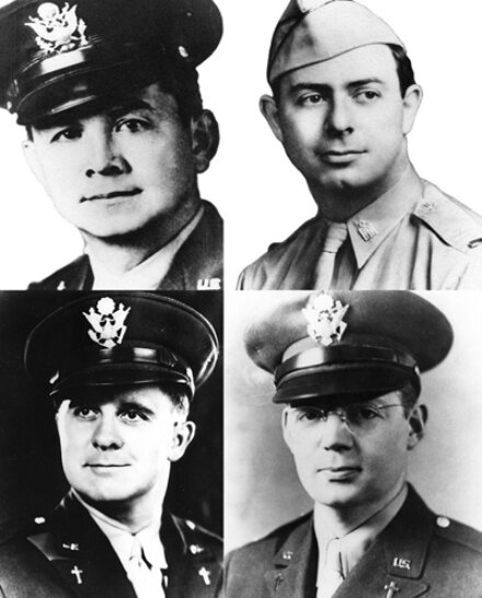 Капелланы (слева-направо, сверху-вниз): Дж. Фокс, А. Гуд, К. Поллинг, Д. Вашингтон.