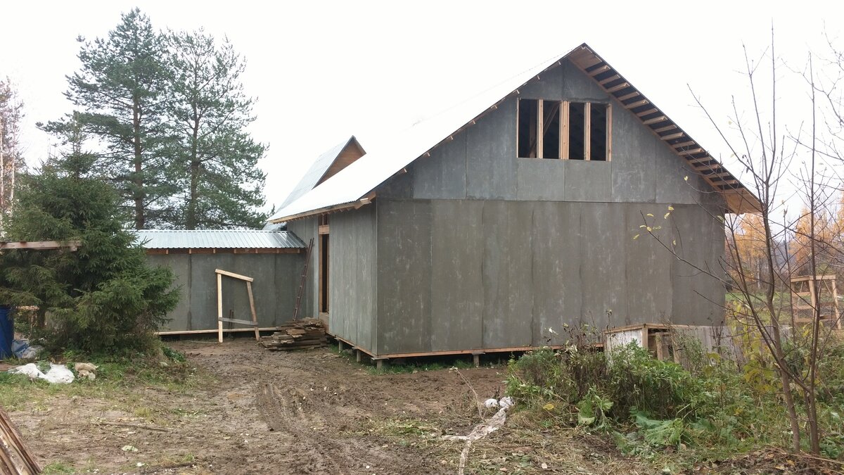 Сплошное, без вырезов оконных проемов крепление ЦСП. 