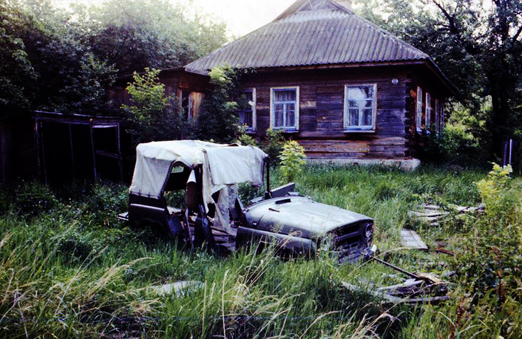 Деревня abandoned cars