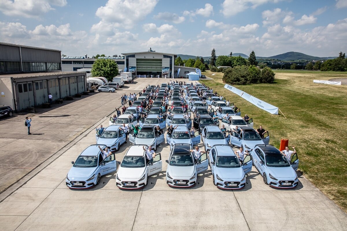 Hyundai серии N можно попробовать на трассе Нюрбургринг | АвТОгус | Дзен