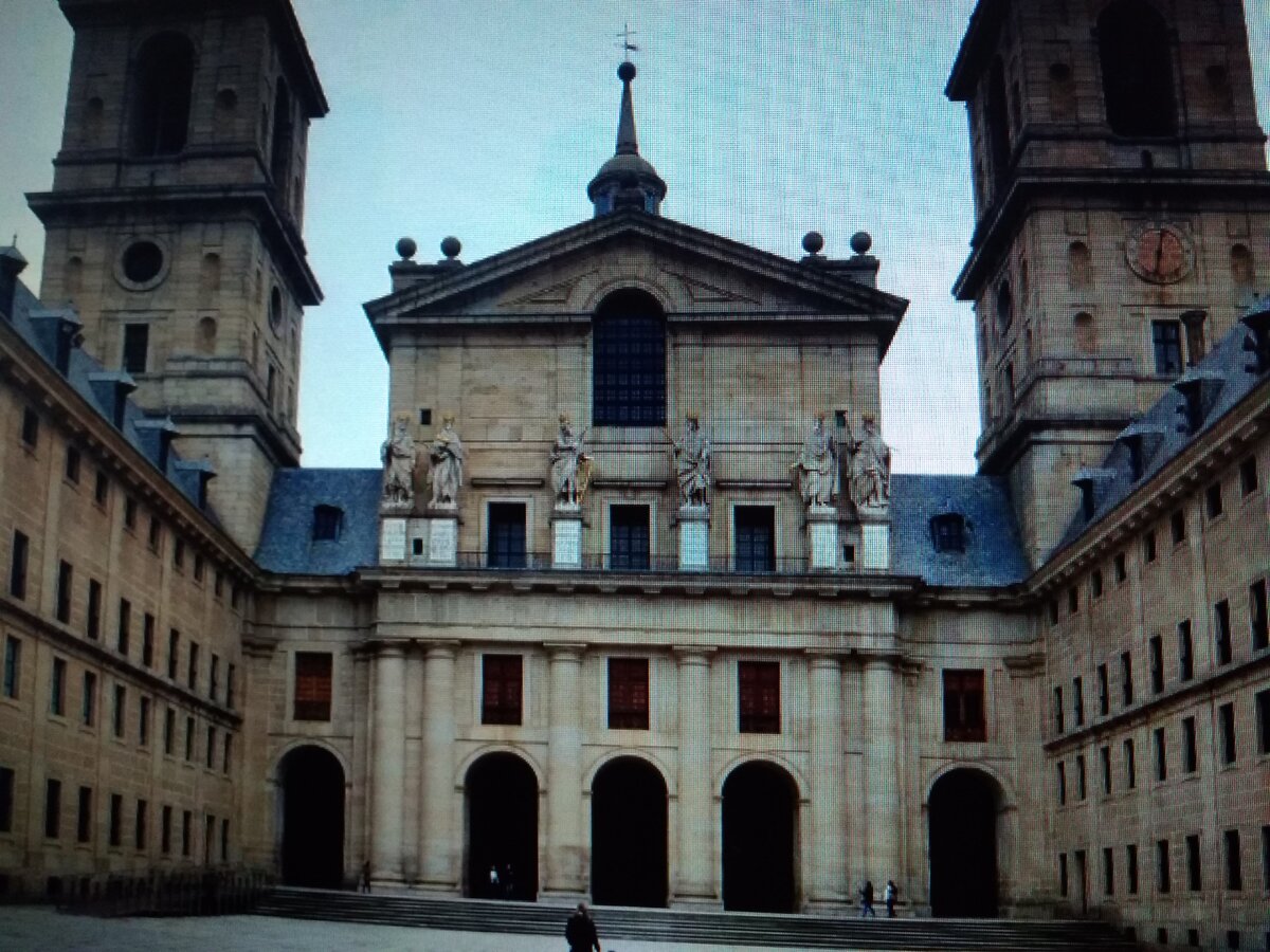 Монастырь Эскориал