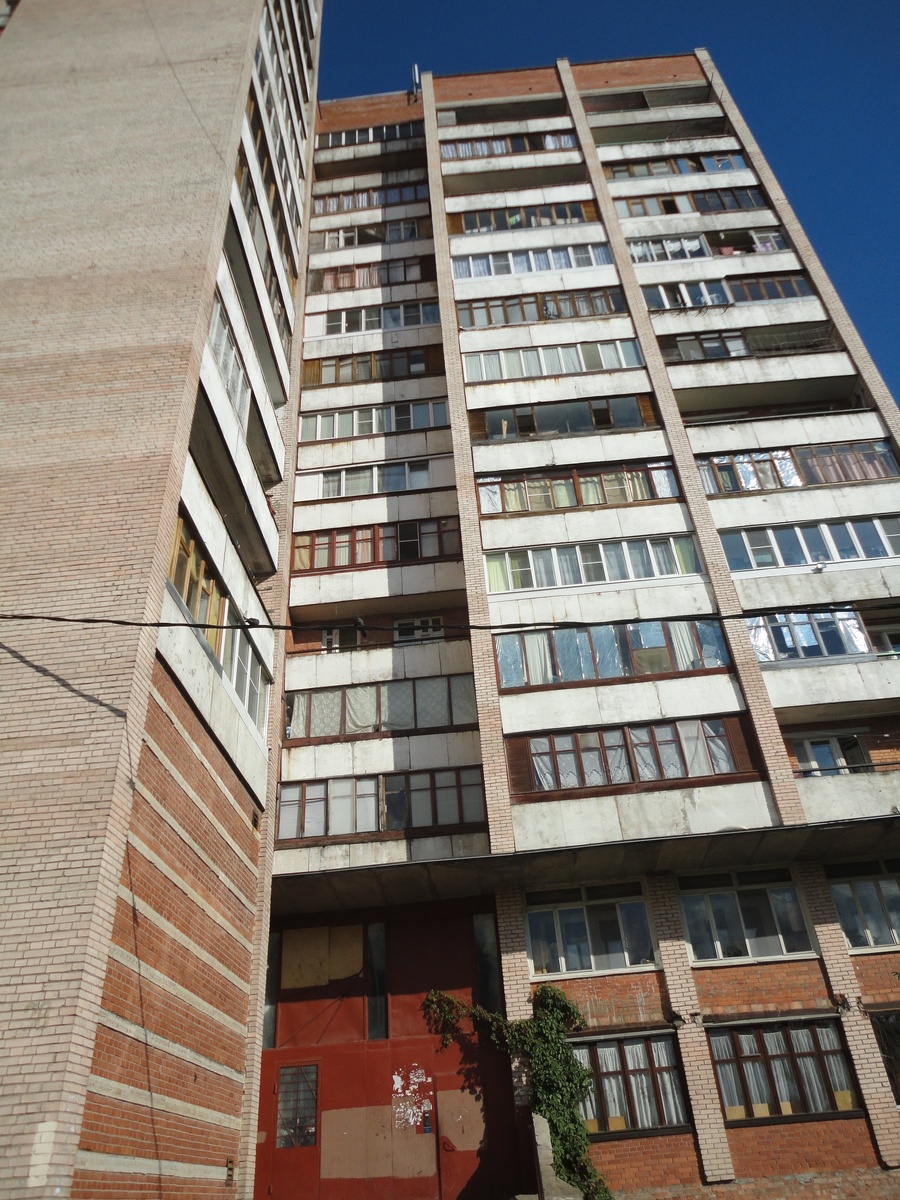   Фото из интернет, но здание общежития выглядит вот так.