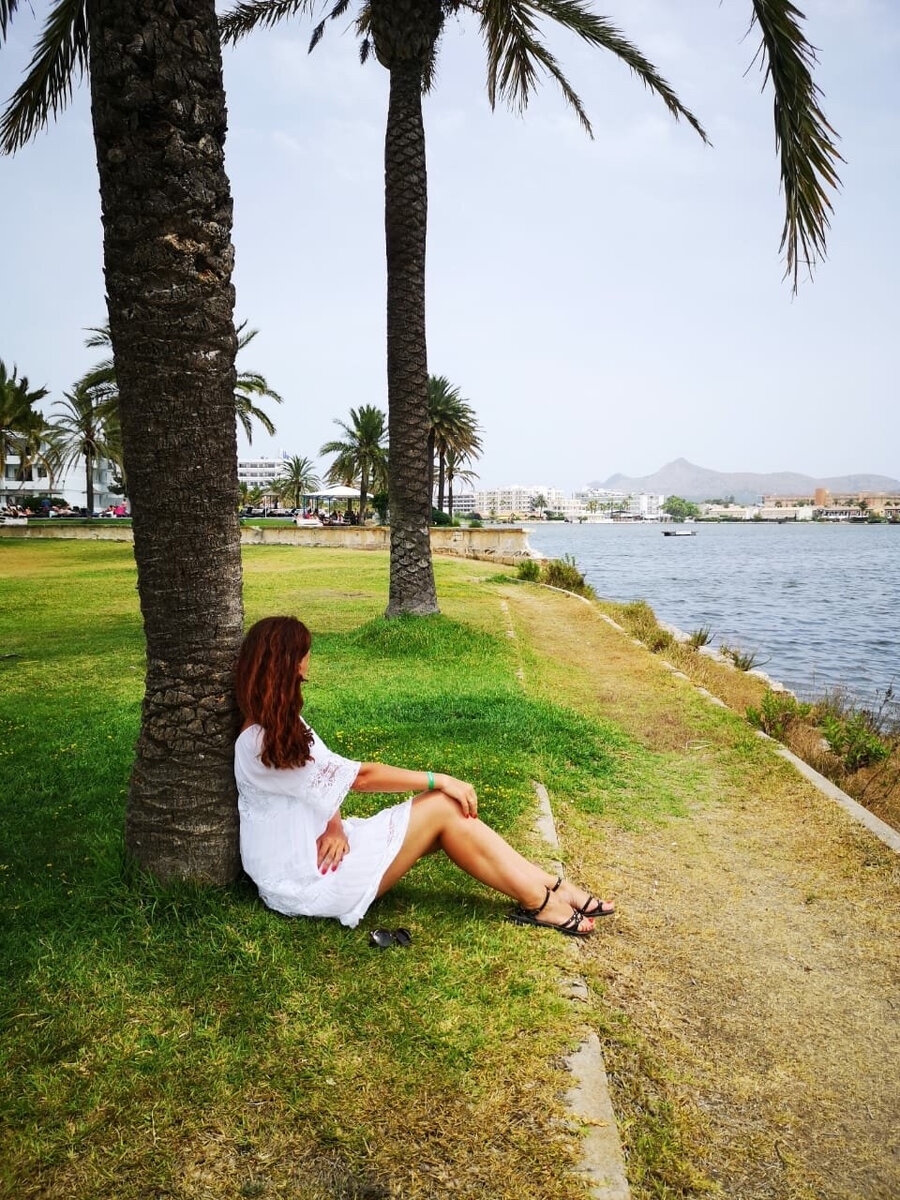 Территория отеля Bellevue в Испании