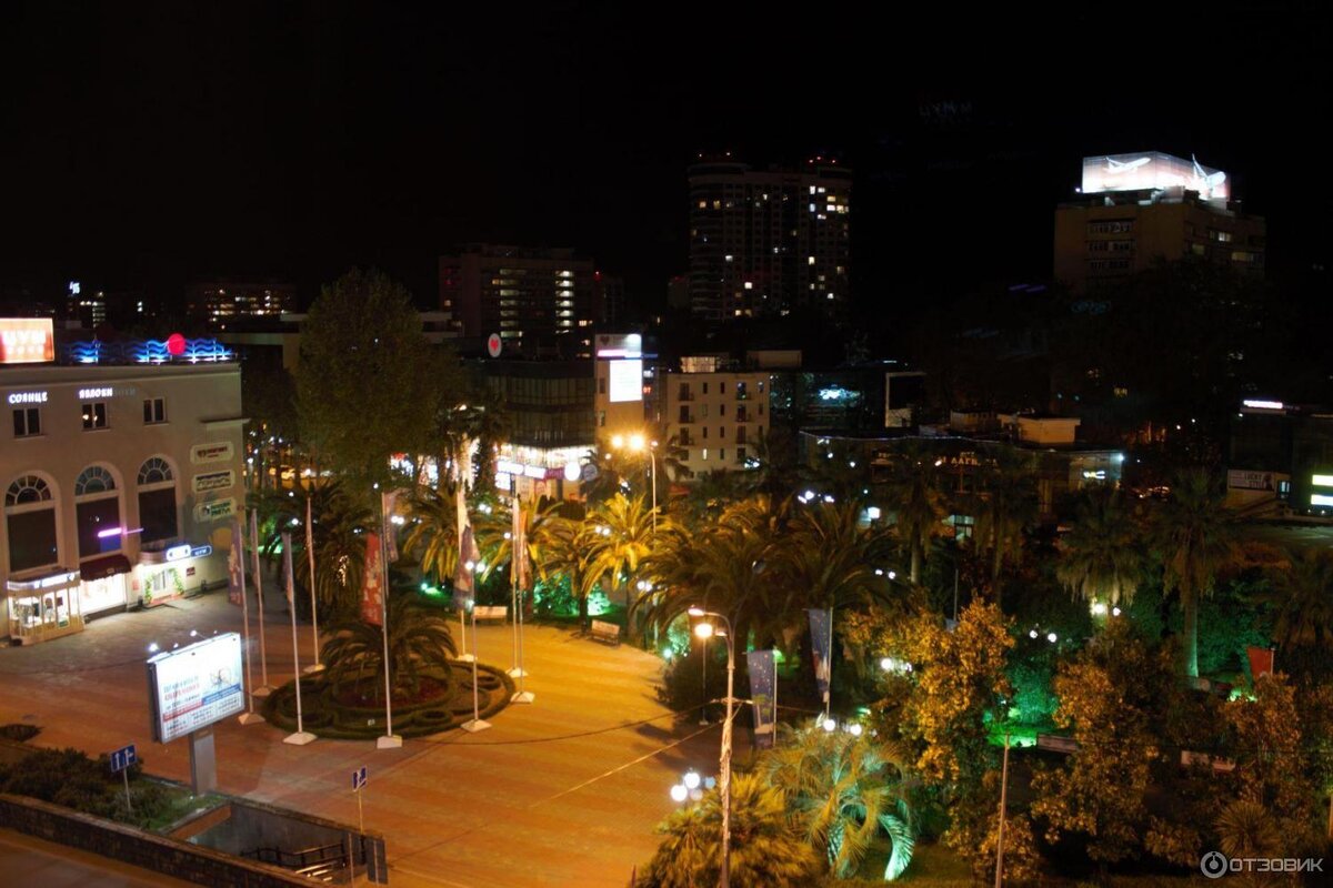 Вид из окна ночью