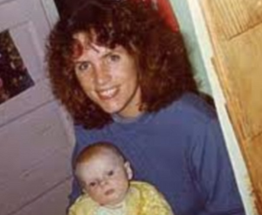 Маркс с матерью Шарлоттой Мориарти незадолго до исчезновения. Источник фото: eternallifestyle.com