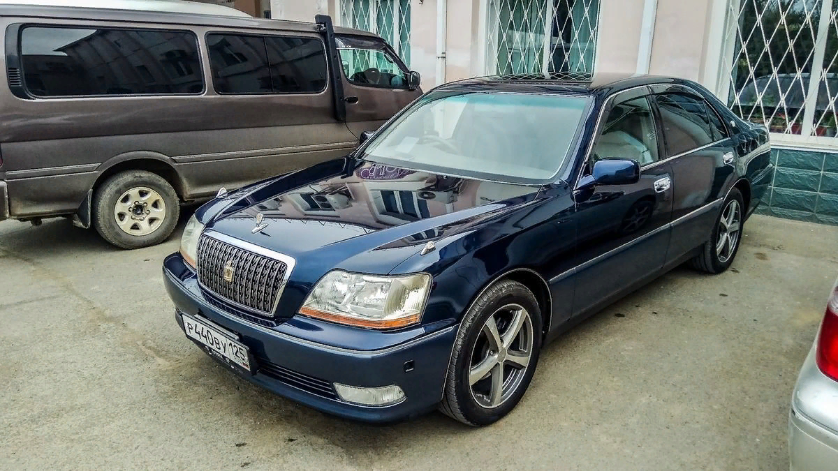 Краун Маджеста 2000. Toyota Crown 2000. Тойота Crown Majesta 2000. Toyota Crown Majesta 2000 год.