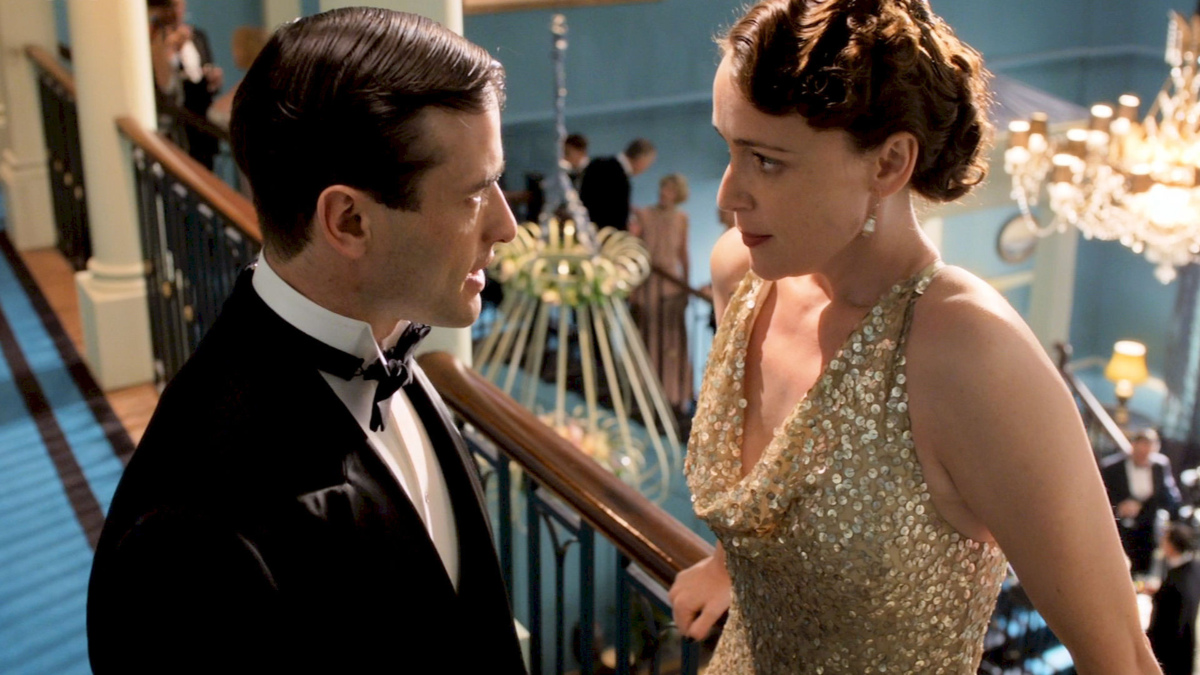 Вниз по лестнице 2010. Upstairs downstairs сериал. Вверх и вниз по лестнице (2010). Сериал вверх. «Вверх и вниз по лестнице», 2010 – 2012