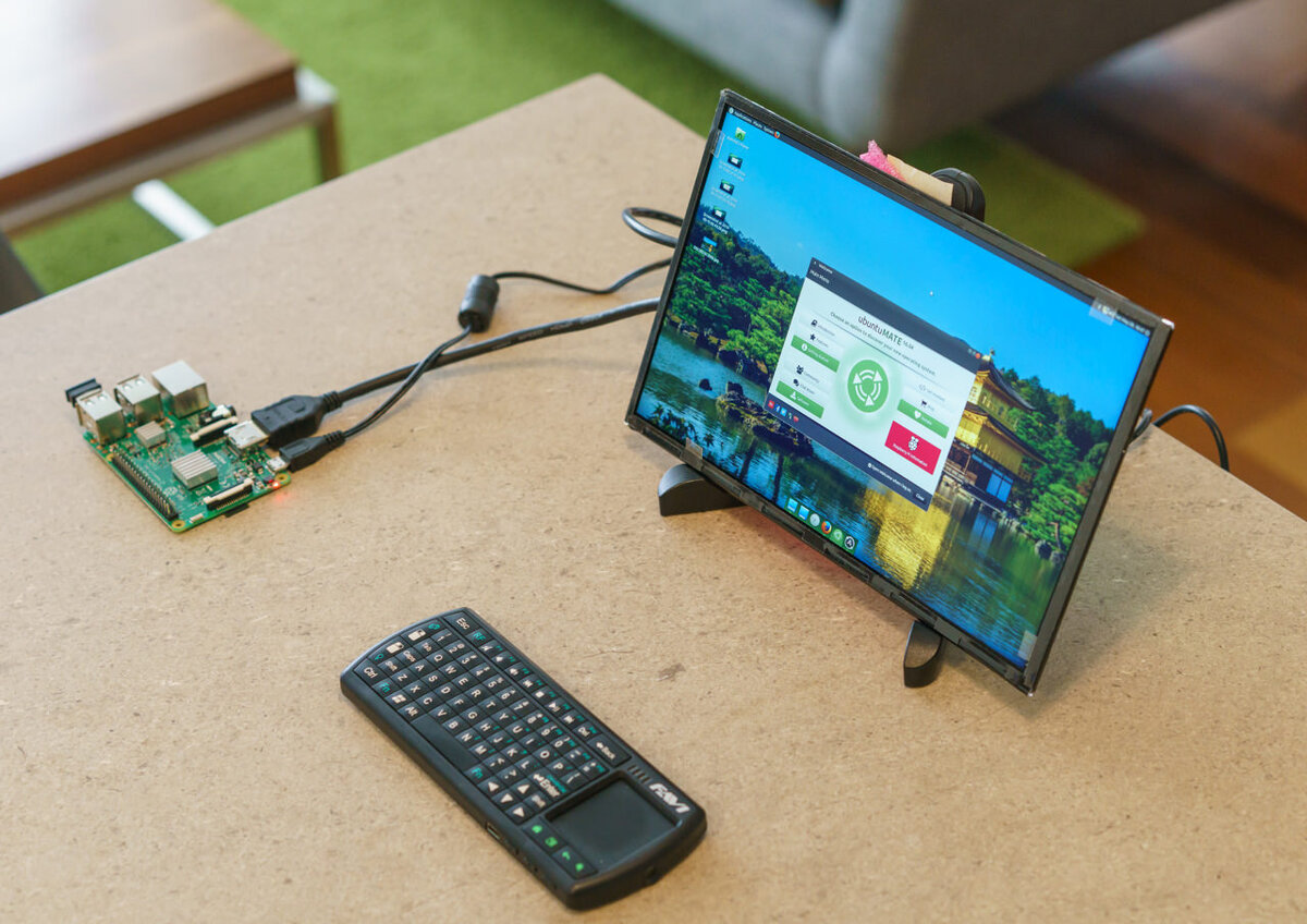 "Малинка" в роли полноценного десктопа