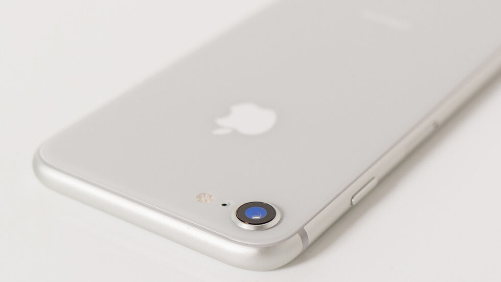 Возможный образ SE2 на основе iPhone 8