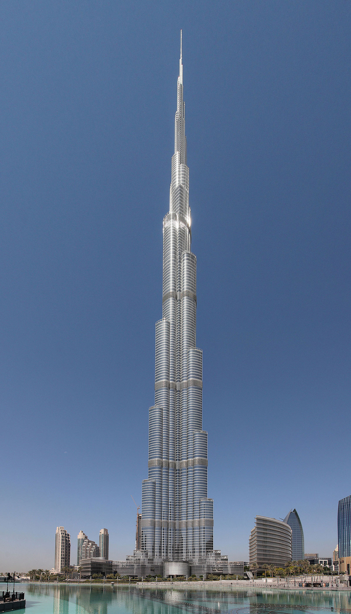 От Дубая до Лондона: 7 самых необычных небоскребов мира