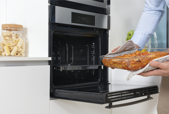 Candy ESSENZA FCNE825XL WIFI