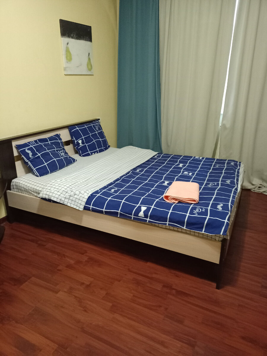 двуспальная кровать