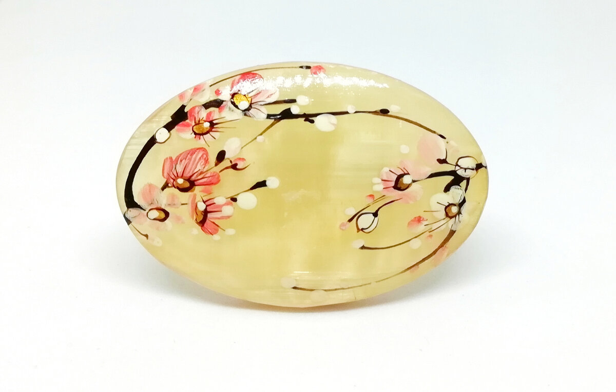 Брошь из шкатулки моей мамы. Селенит и роспись. 