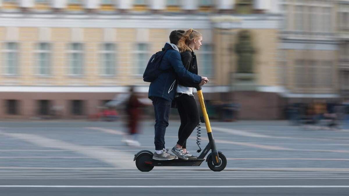 В России хотят запретить электросамокаты детям до 18 лет, выдать  устройствам номера и признать их источниками повышенной опасности | Ирина |  Дзен