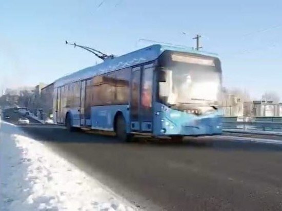     Из-за обледенения контактной сети троллейбуса на маршрут «Саратов-Энгельс» временно запущены автобусы Фото: министерство транспорта и дорожного хозяйства Саратовской области