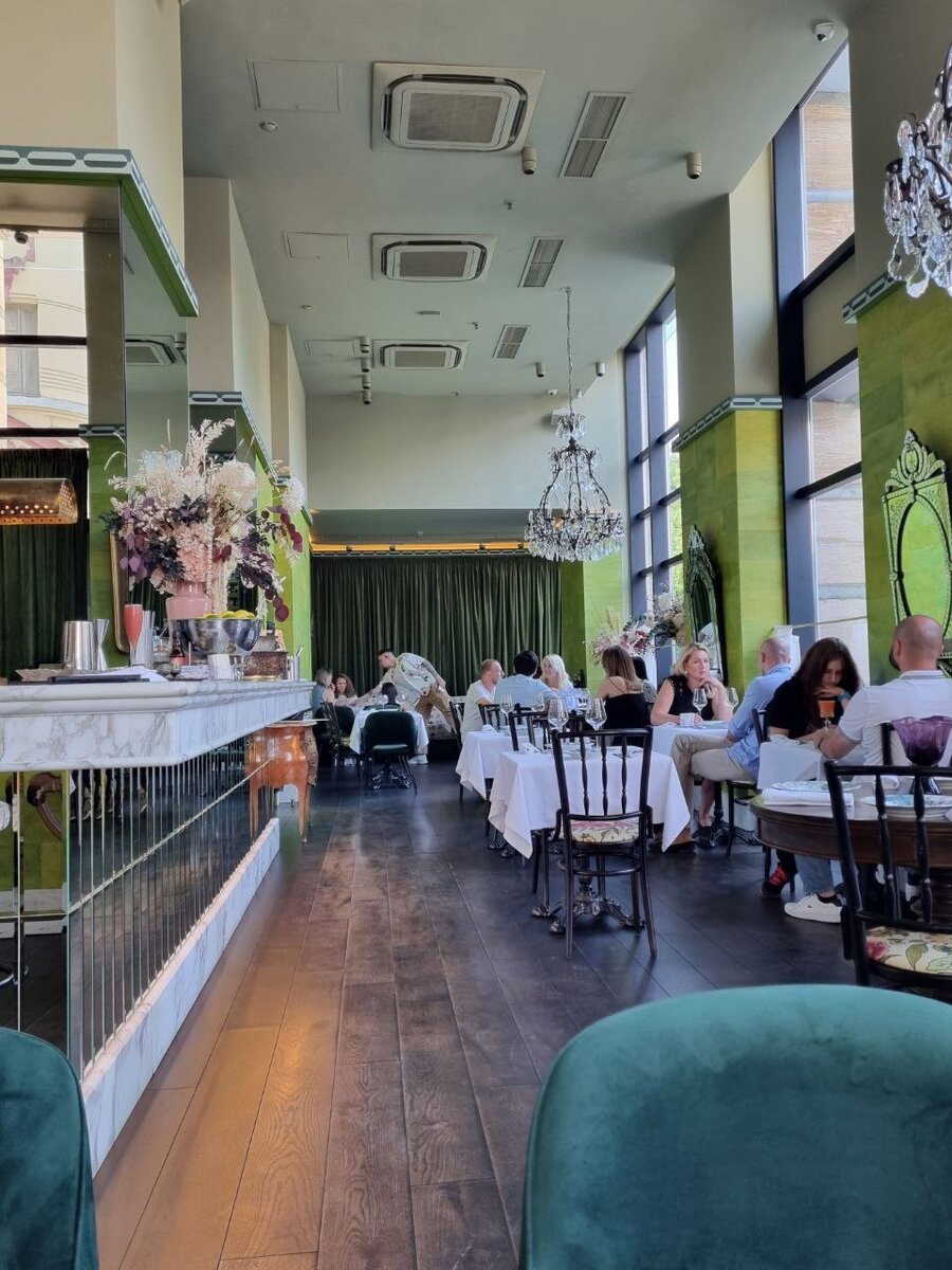 общий вид зала