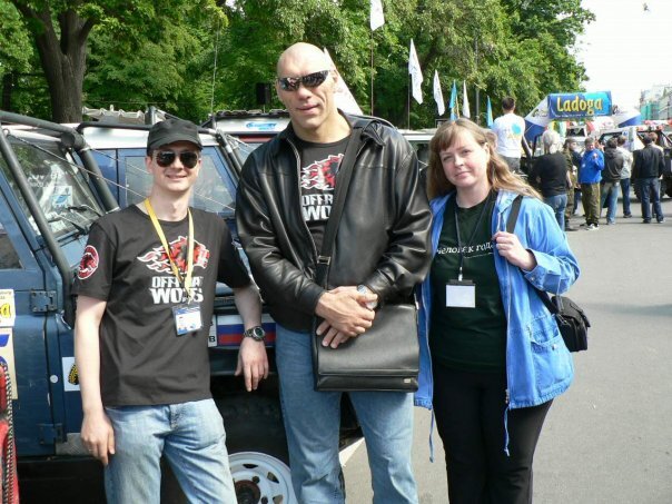 Валуев - человек из реального мира. Я тут тоже есть. :)