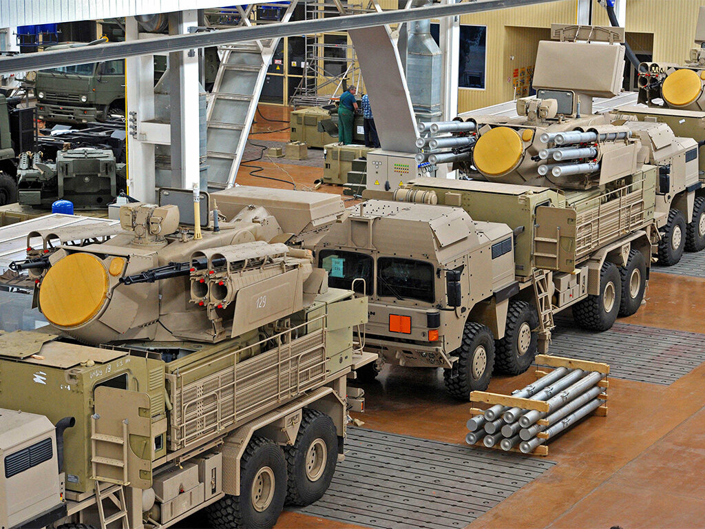 Продукция завода алмаз антей. Оборонный комплекс алмаз антей. Оборонно стратегический комплекс. Оборонная промышленность. Оборонно-промышленный комплекс.