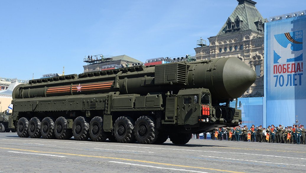 "Ярс" на параде, в честь 70-летия победы