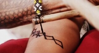 История татуировки: инструменты
