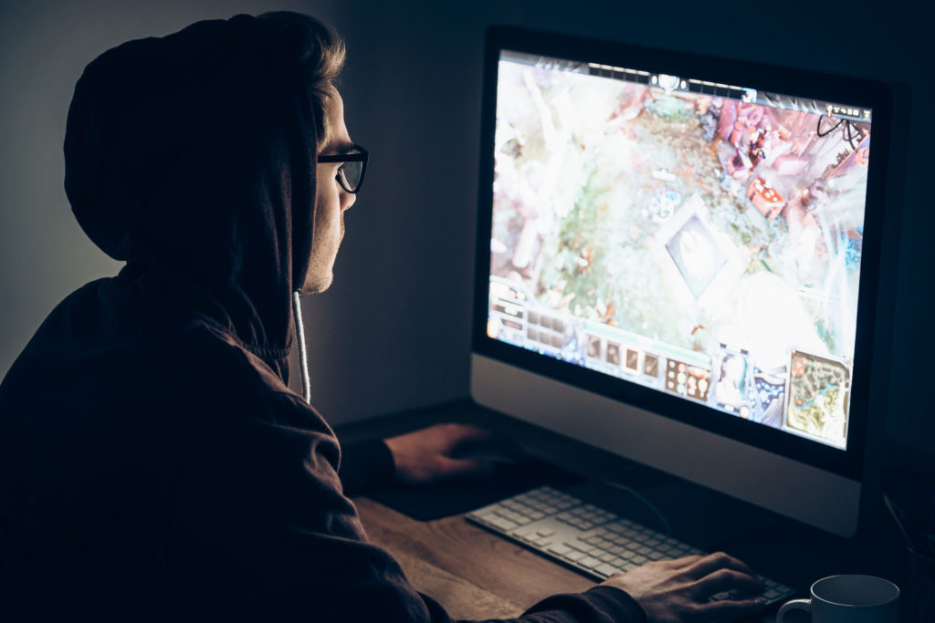 человек, который зависим от игр