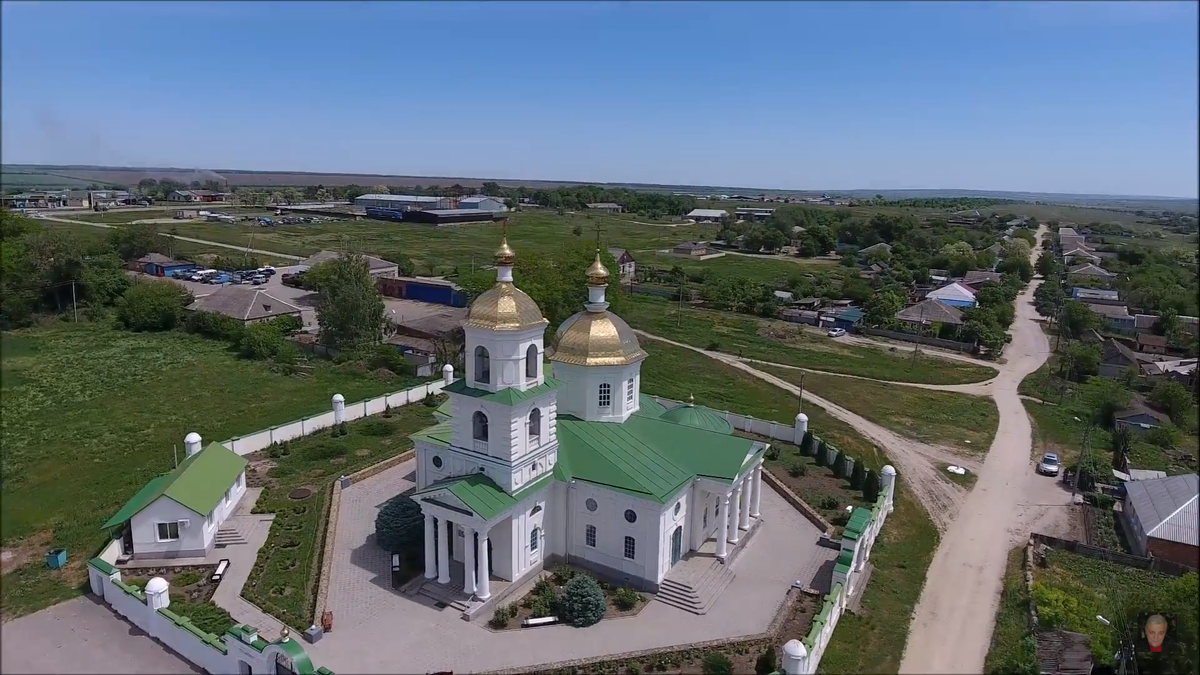 Поселки ставропольского края. Спасо-Преображенский храм в Новоселицком. Новоселицкое Ставропольский край. Храм с. Новоселицкое Ставропольский край. Ставропольский край Новоселицкий район село Новоселицкое.