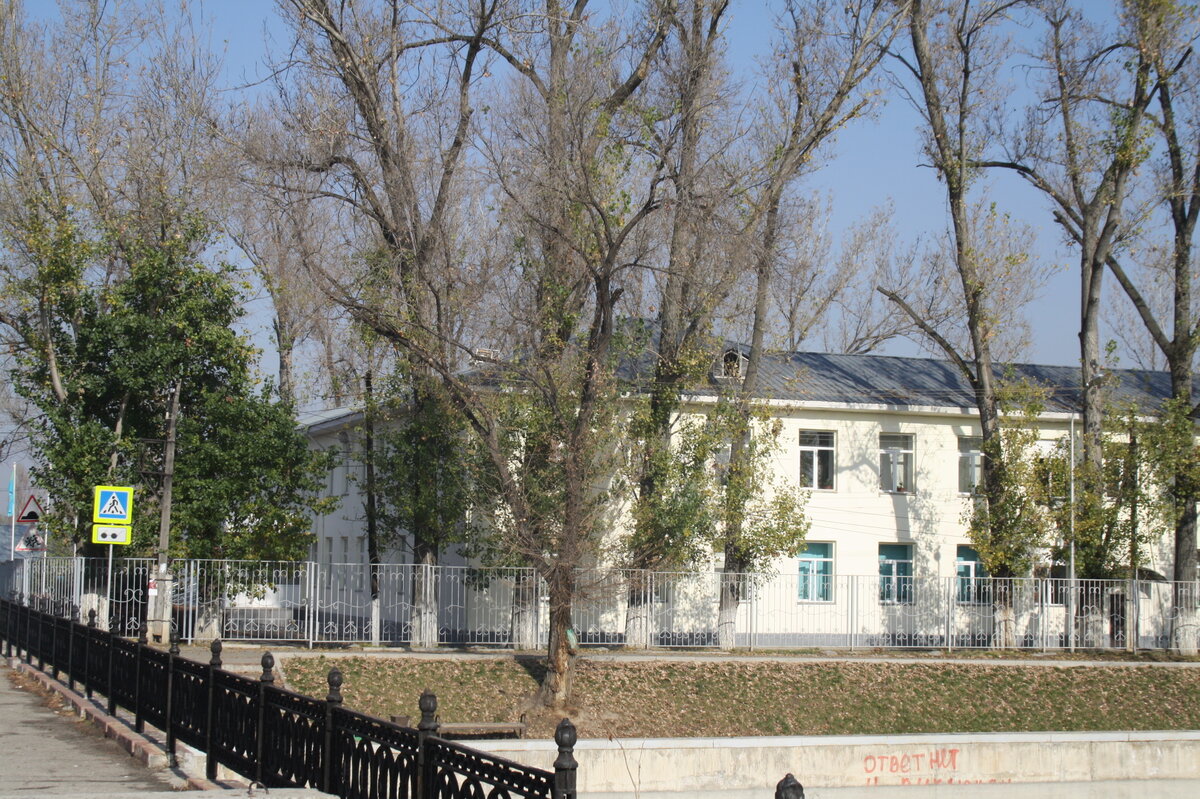 Родная 107 школа.Теперь гимназия.
