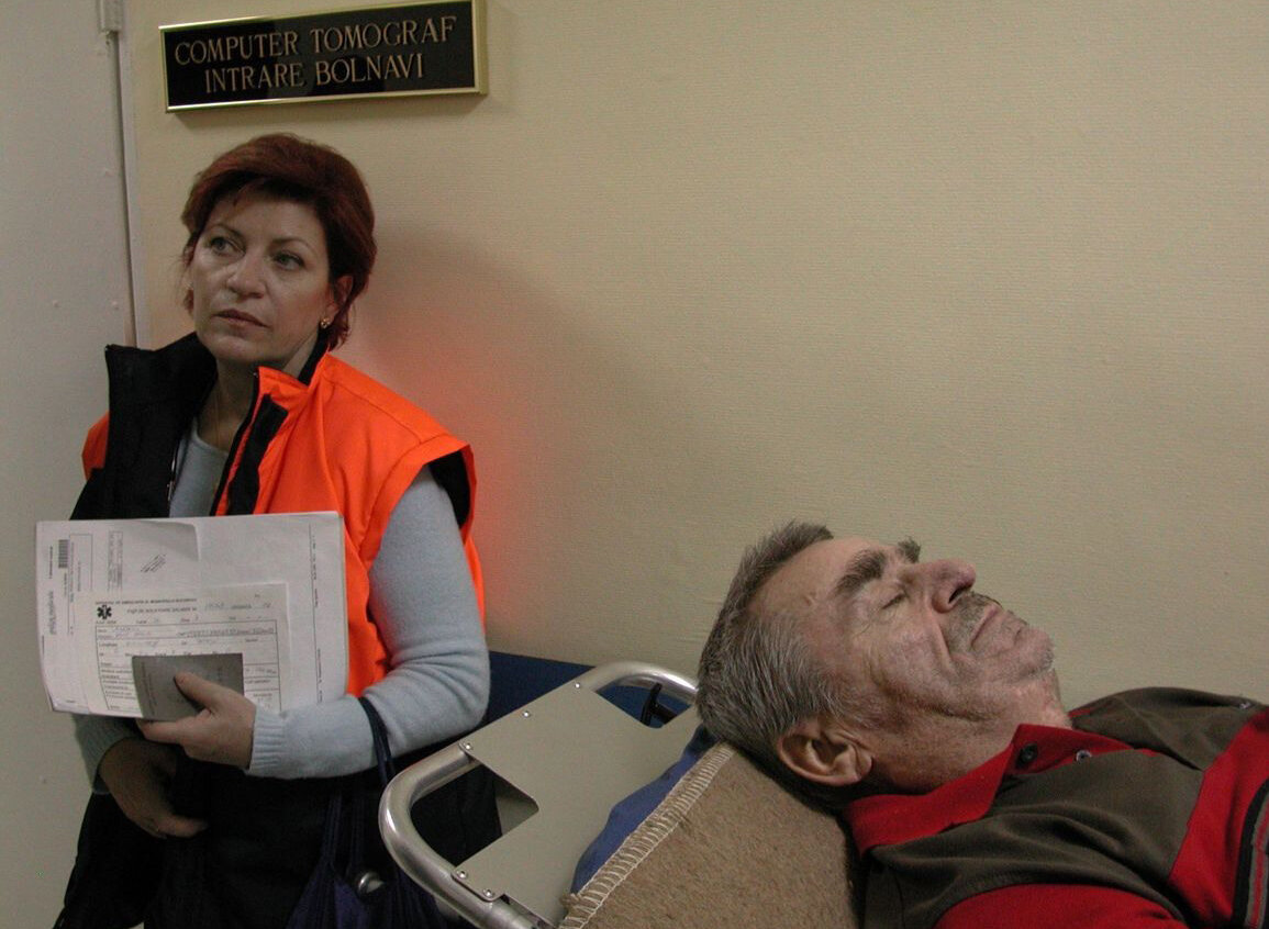 кадр из фильма "Смерть господина Лазареску"