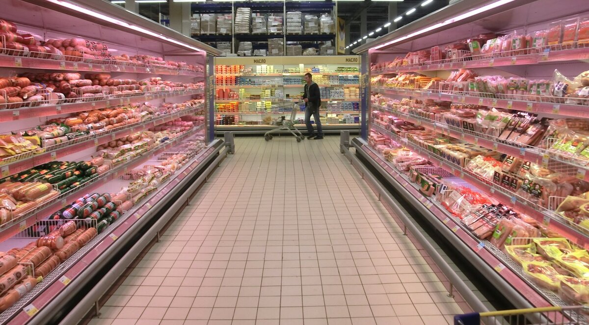 Обычный продуктовый супермаркет