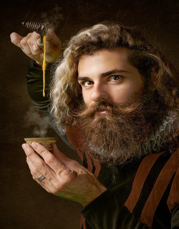 cdn.pixabay.com/photo/2019/05/15/15/01/beard-4205158_960_720.jpg
