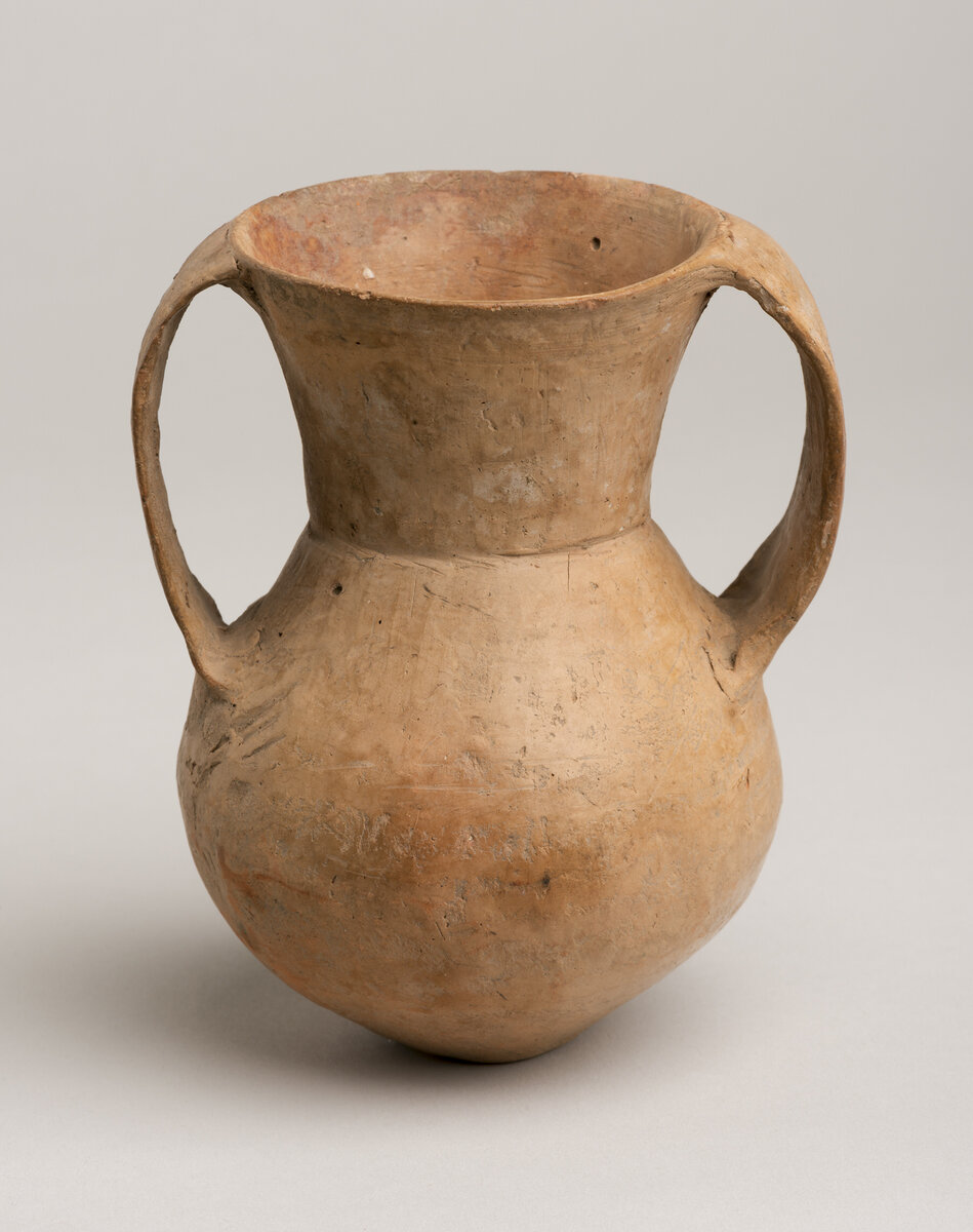 google.ru/search?newwindow=1&hl=ru&tbm=isch&source=hp&biw=2560&bih=1249&ei=eovNXc_jIMX5qwHqg6zYCw&q=neolithic+ceramics&oq=neolithic+ce&gs_l=img.3.0.0i19l5j0i8i30i19l2.51488.54133..56035...0.0..0.98.1077.12......0....1..gws-wiz-img.....0..0j0i131j0i30.kppN4b-vAMo#imgrc=ISpV9bU4wRwB-M: