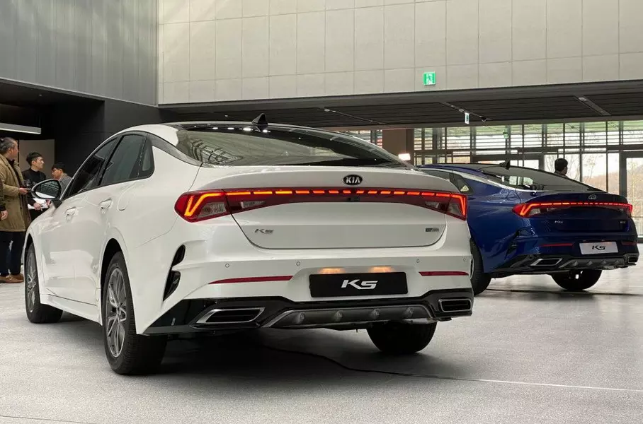 Kia K5. Фото с сайта motor.ru