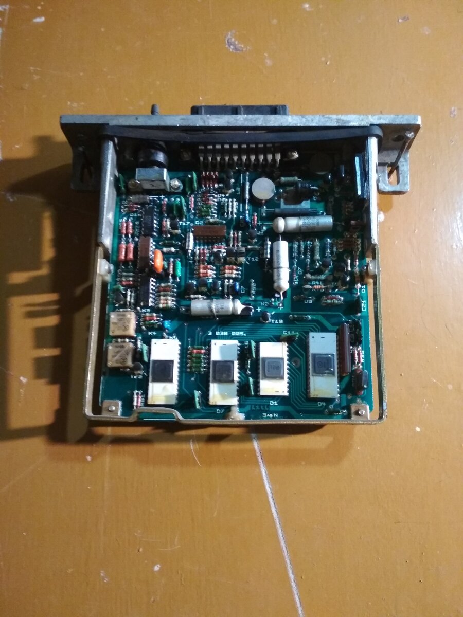  ЭБУ висит в гараже на память