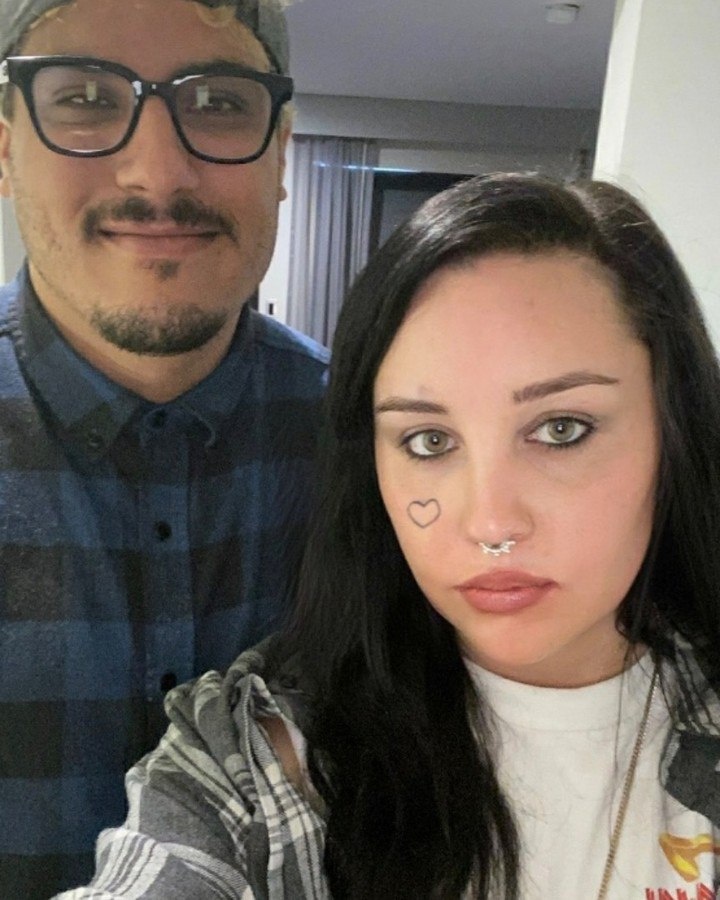 
instagram.com/amandabynesreal