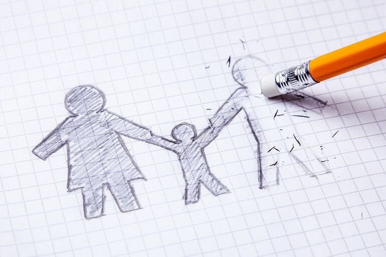 Одинокая мать, фото с сайта kaprizulka.mediasole.ru