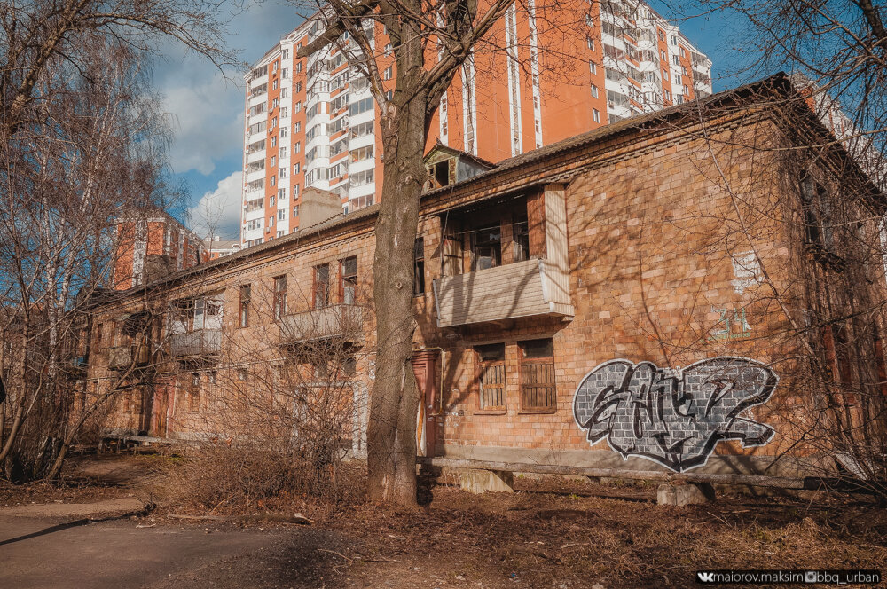 «За мкадом жизни нет» Настоящее «гетто» в девяти километрах от Москвы, где в жуткой нищете живут люди!