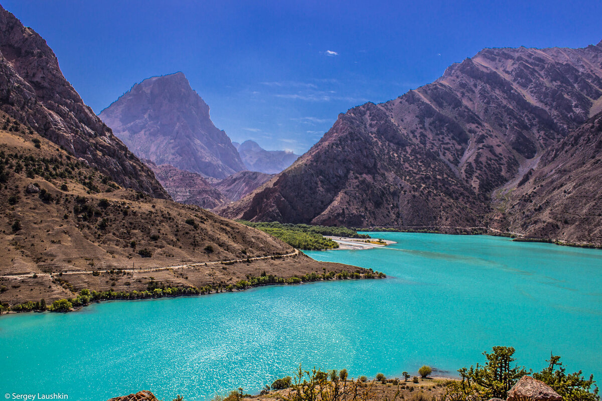 Озеро Искандеркуль.