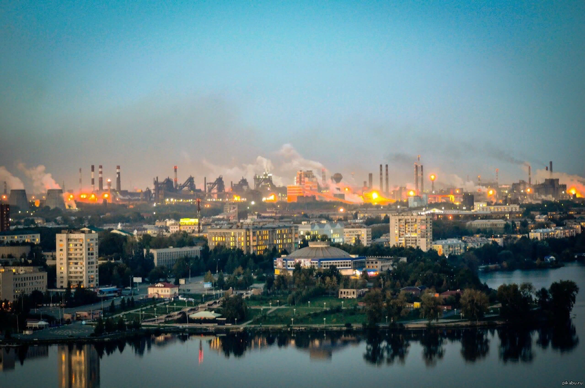 7 городов урала. Вид с лисьей горы Нижний Тагил. Панорама Нижнего Тагила с лисьей горы. Нижний Тагил вид панорама. Нижний Тагил вид с лисьей горы на город.