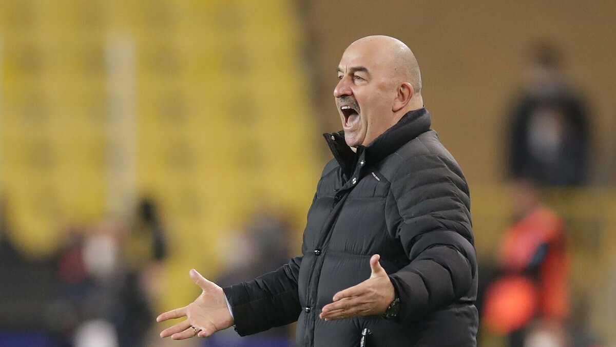 Чувствуется, что Станислав Саламович на грани. Фото - РИА Новости.