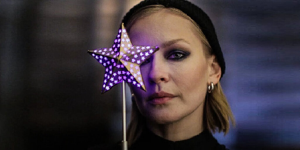 кадры из фильма Анны Меликян "Трое"