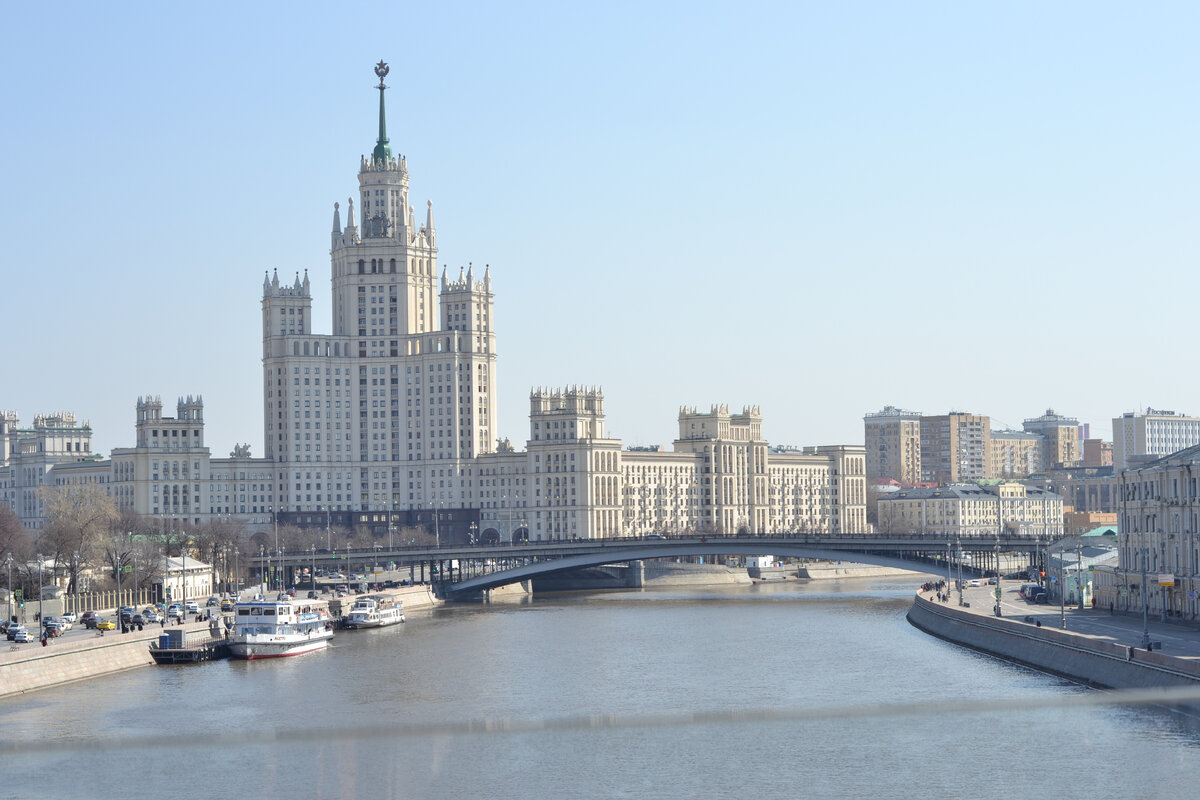 Переезд на ПМЖ из Москвы в Сочи. Какой район выбрать | С камерой по России  | Дзен