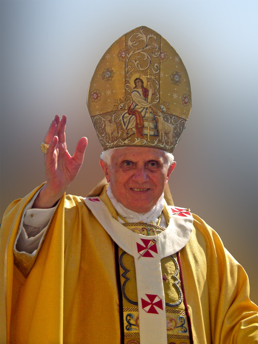 Костюм Папы Римского