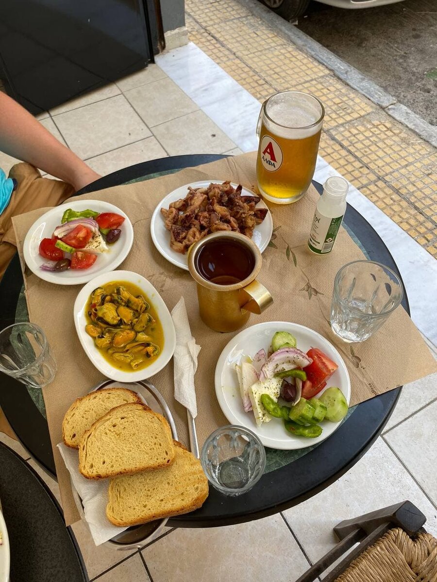 Обед в Афинах за 17 евро
