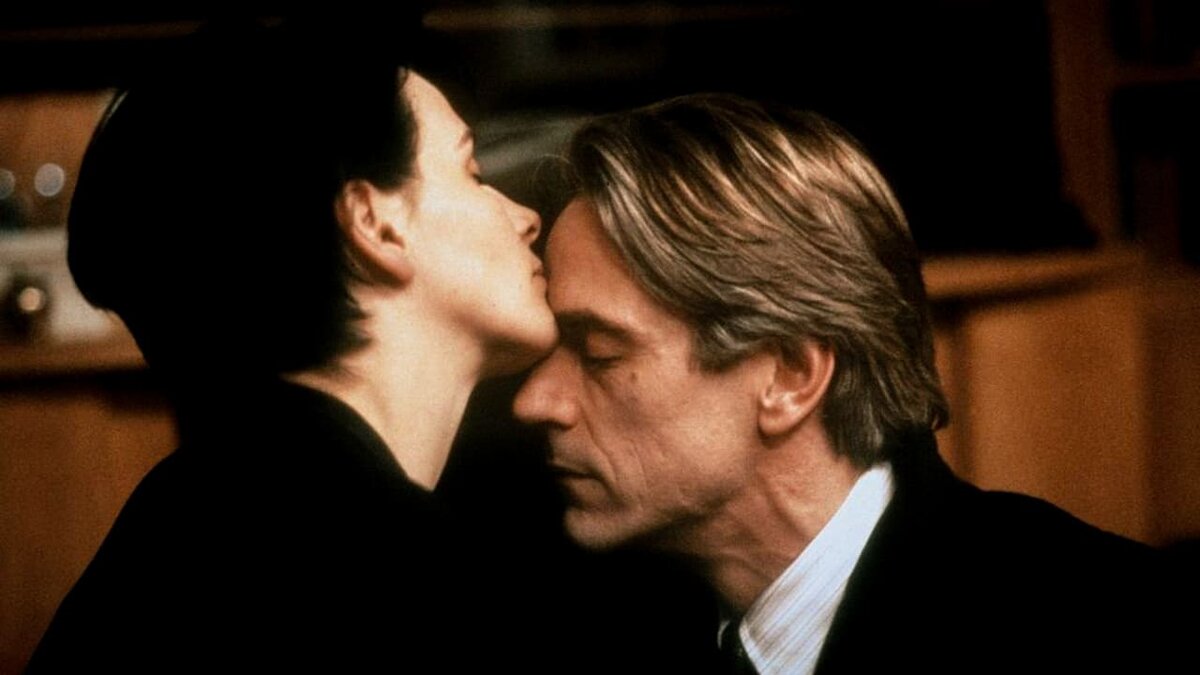 Кадр из фильма "Ущерб", 1992 г.