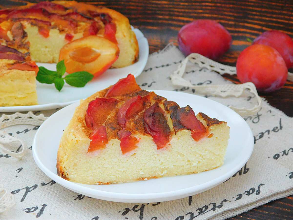 Запеканка с клубникой. Запеканка с яблоками. Запеканка на сковороде.