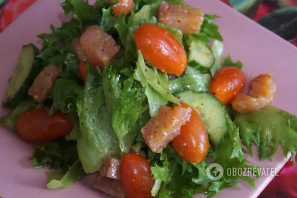 Салат с красной рыбой